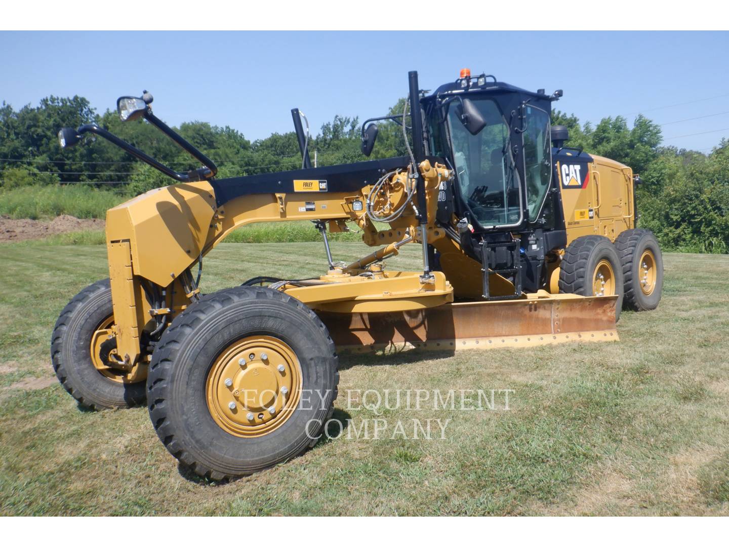 2016 Caterpillar 12M3AWX Grader - Road