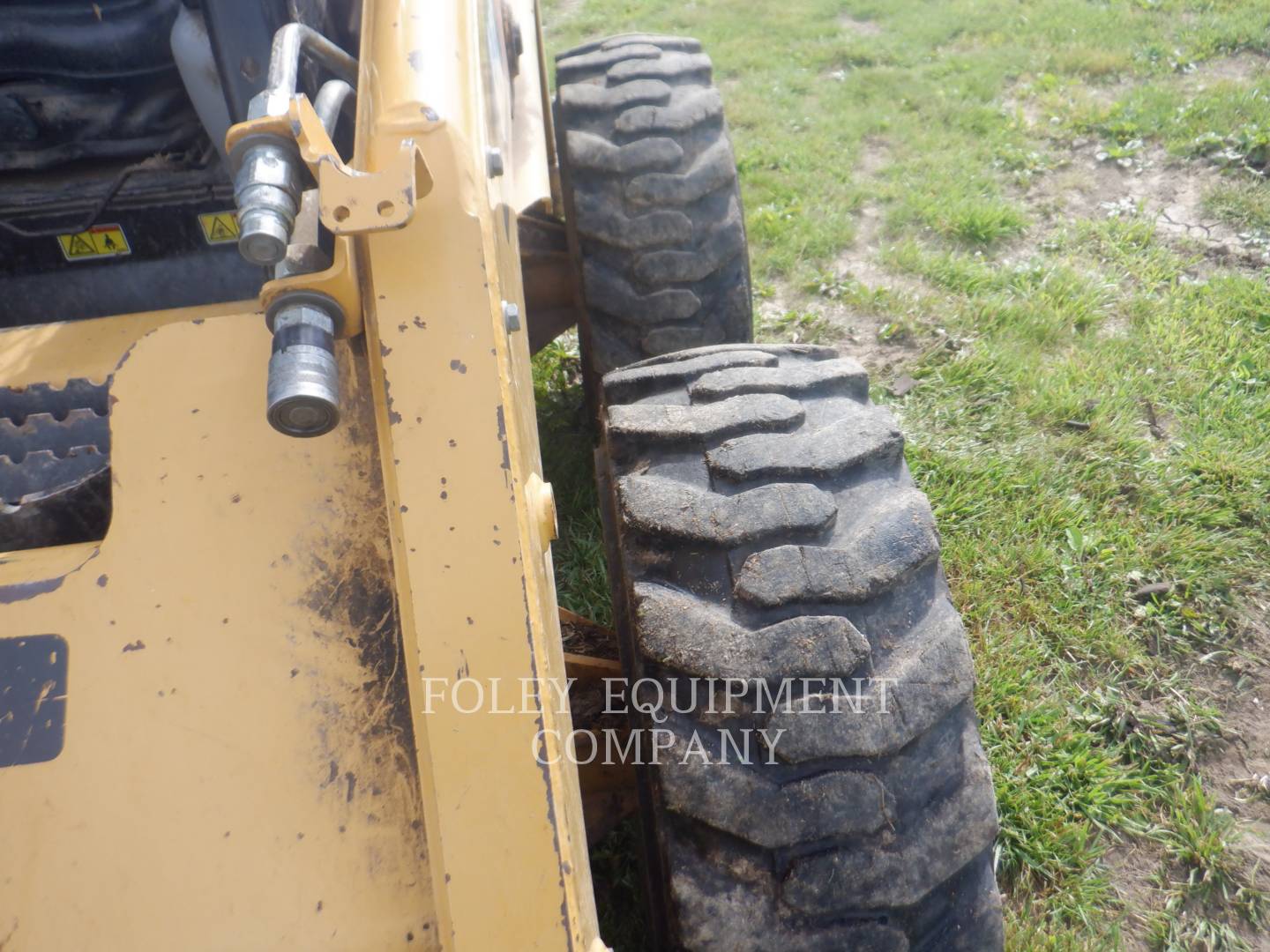 2011 Caterpillar 236B3STD1O Skid Steer Loader