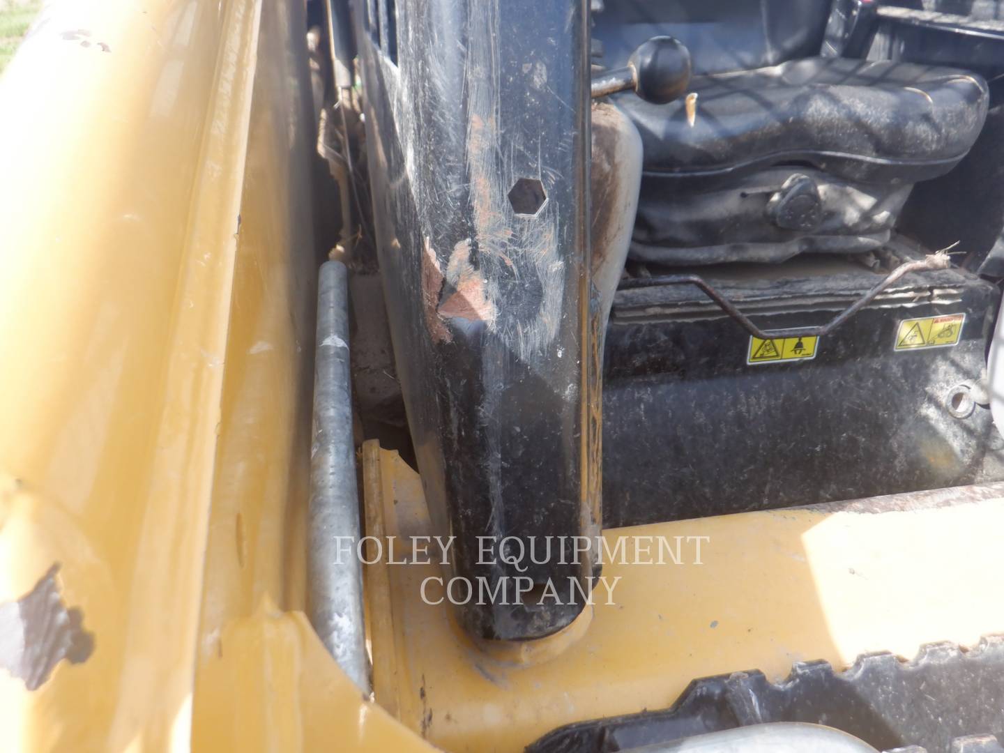 2011 Caterpillar 236B3STD1O Skid Steer Loader