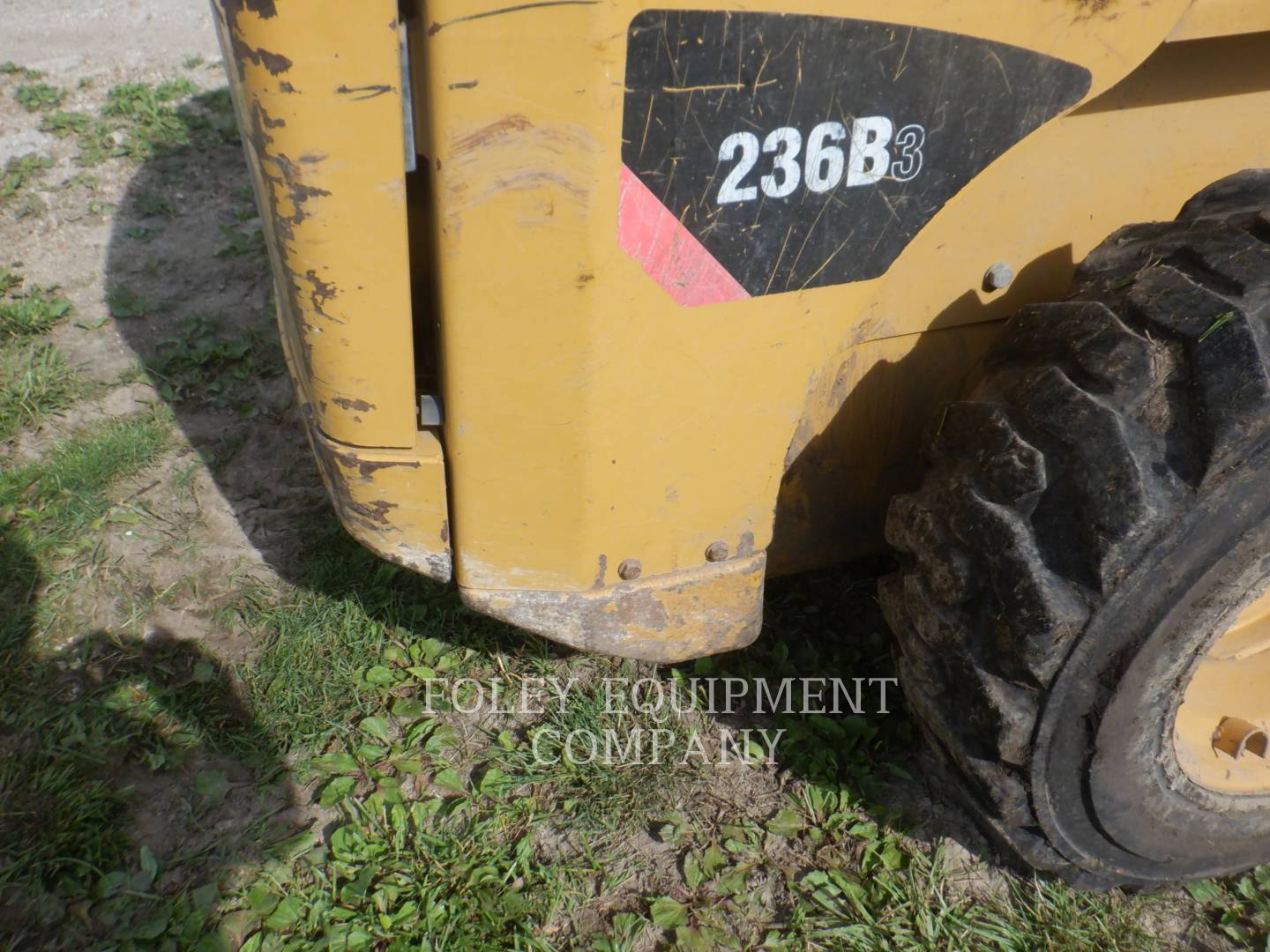 2011 Caterpillar 236B3STD1O Skid Steer Loader