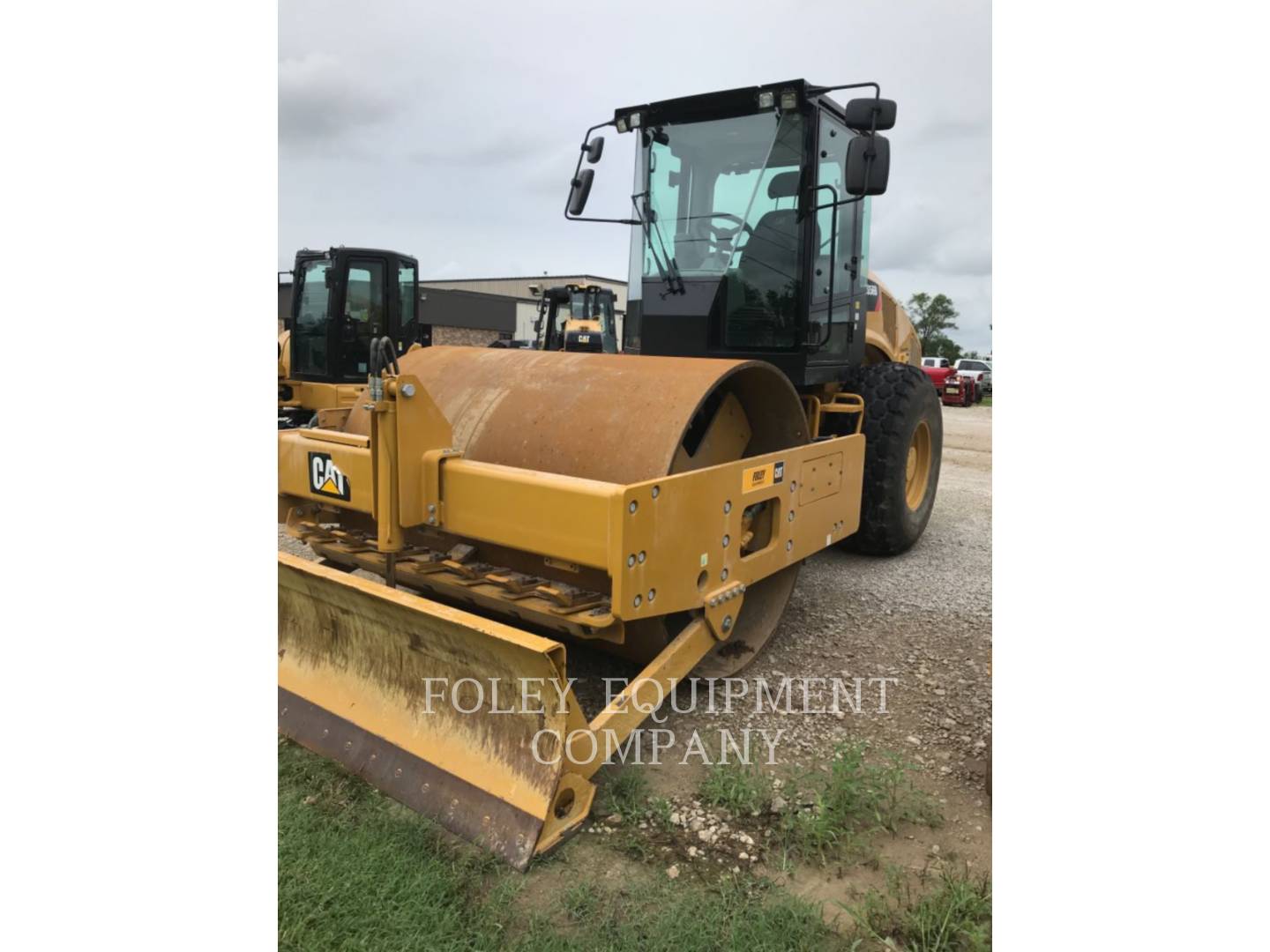 2019 Caterpillar CS56B Compactor