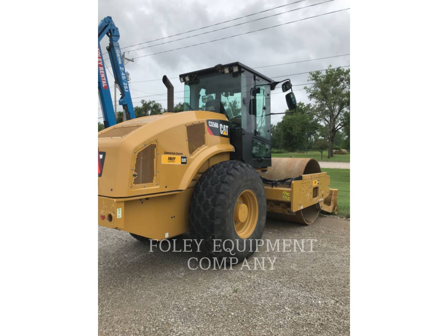 2019 Caterpillar CS56B Compactor