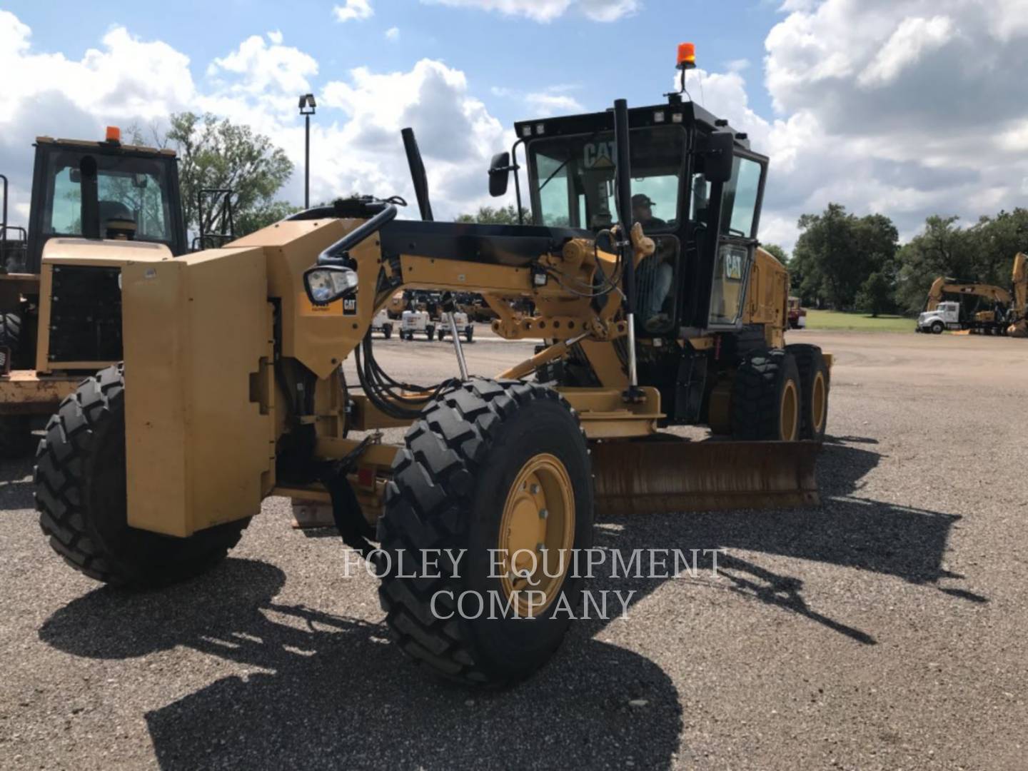 2019 Caterpillar 140-13AWL Grader - Road