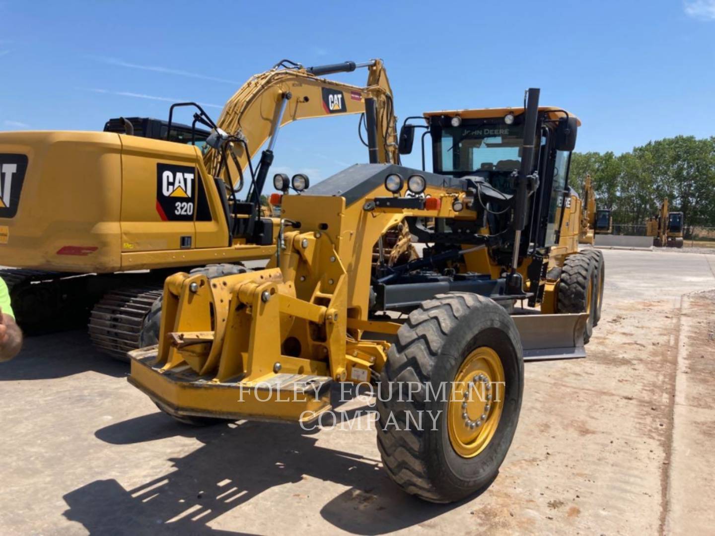 John Deere 672G Grader - Road