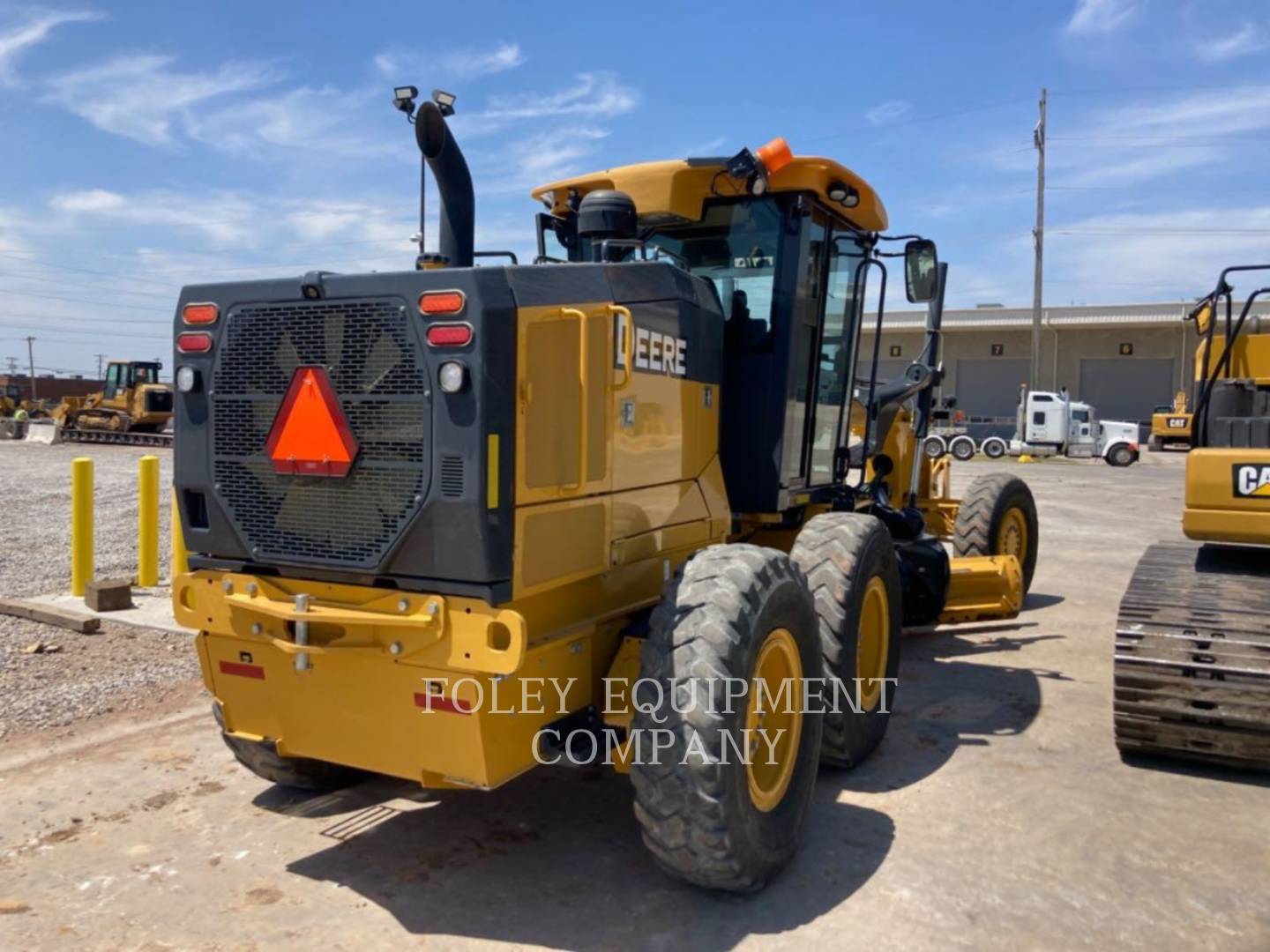 John Deere 672G Grader - Road