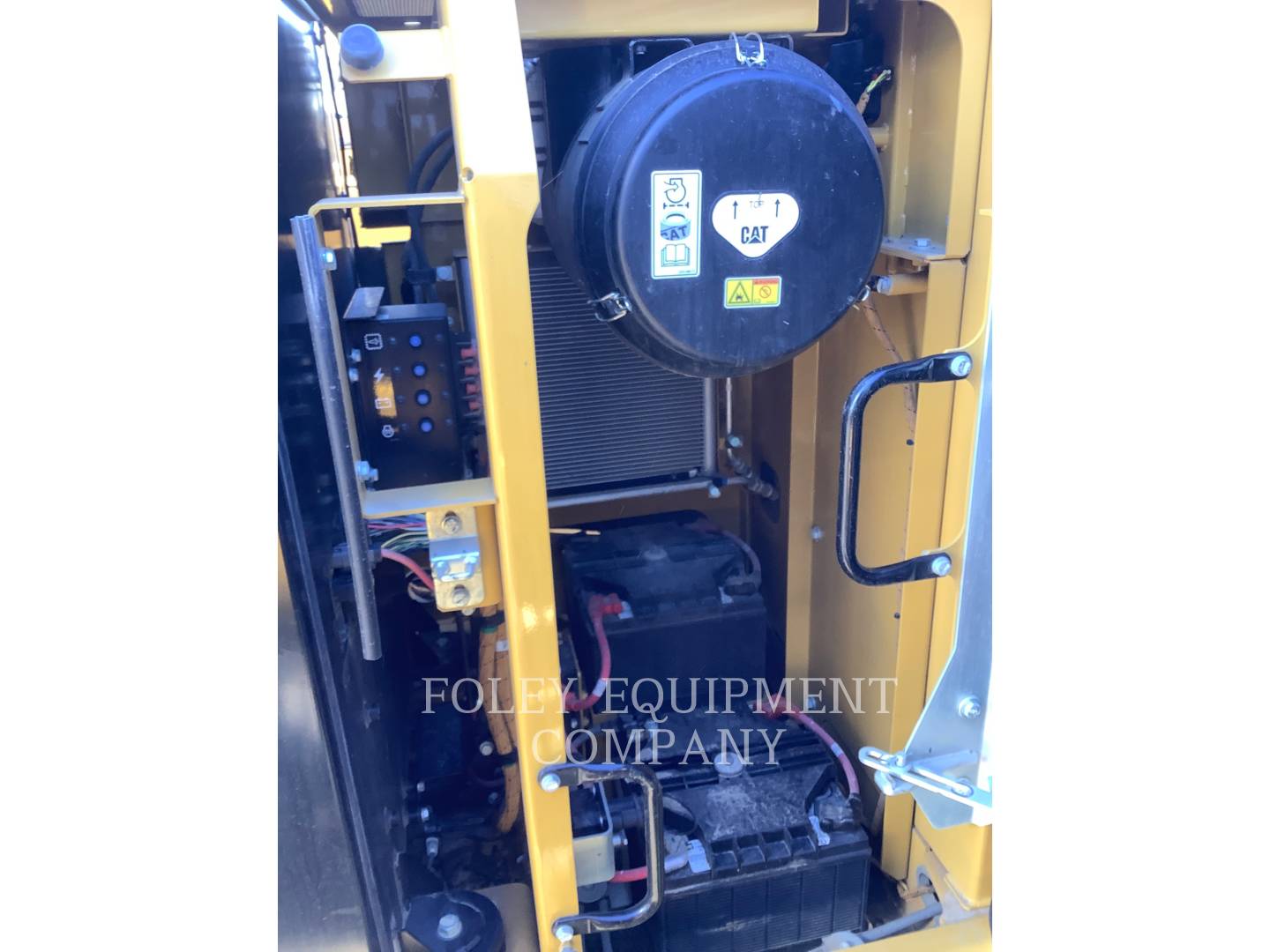 2019 Caterpillar 326FLLR Excavator