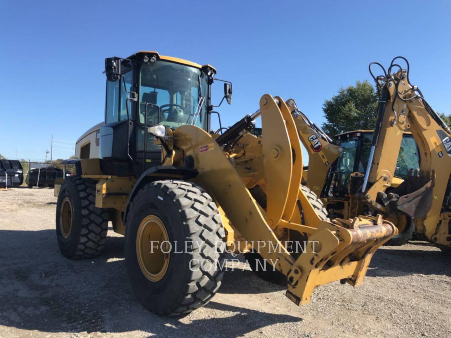 2017 Caterpillar 926M Wheel Loader