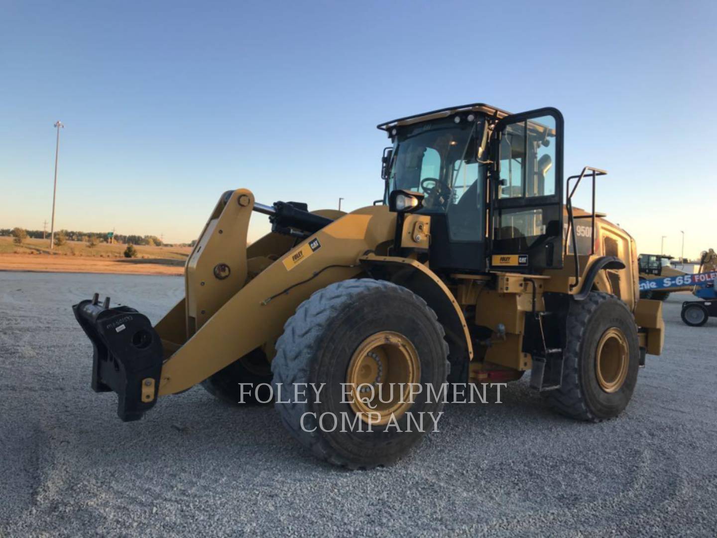 2019 Caterpillar 950M Wheel Loader