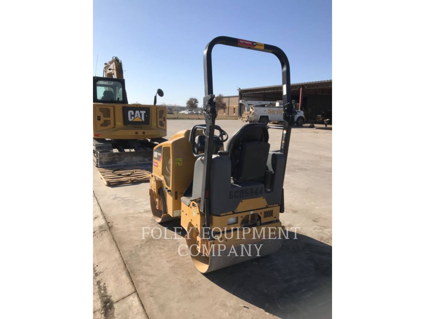 2016 Caterpillar CB14B Compactor