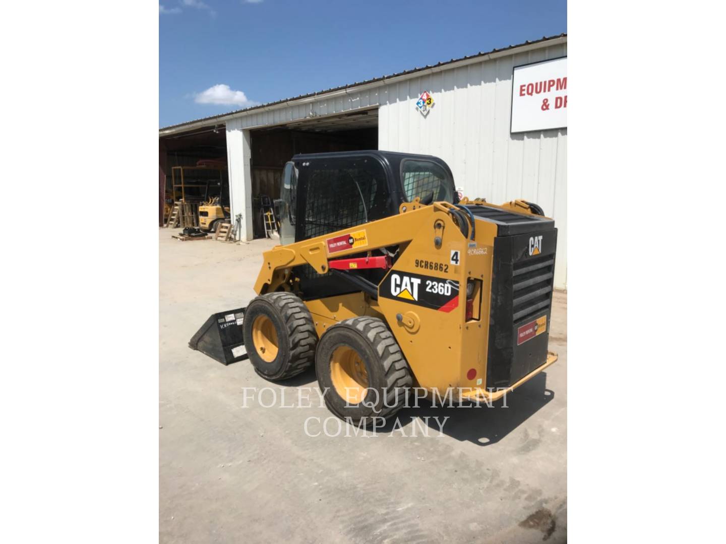 2019 Caterpillar 236DSTD1CA Skid Steer Loader