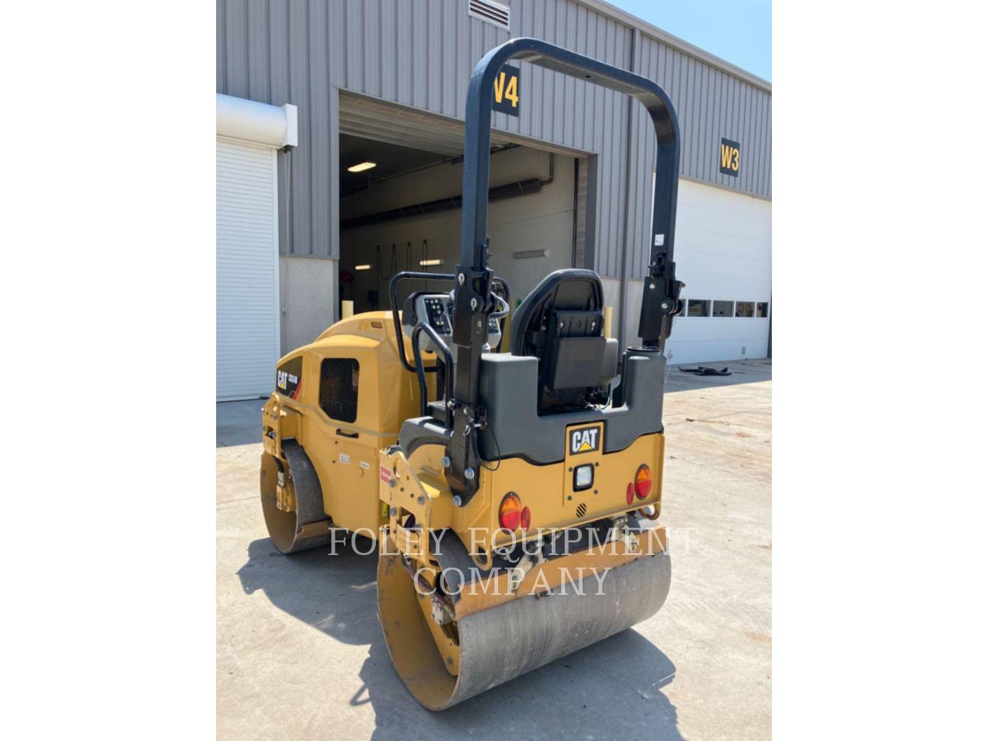 2019 Caterpillar CB24B Compactor