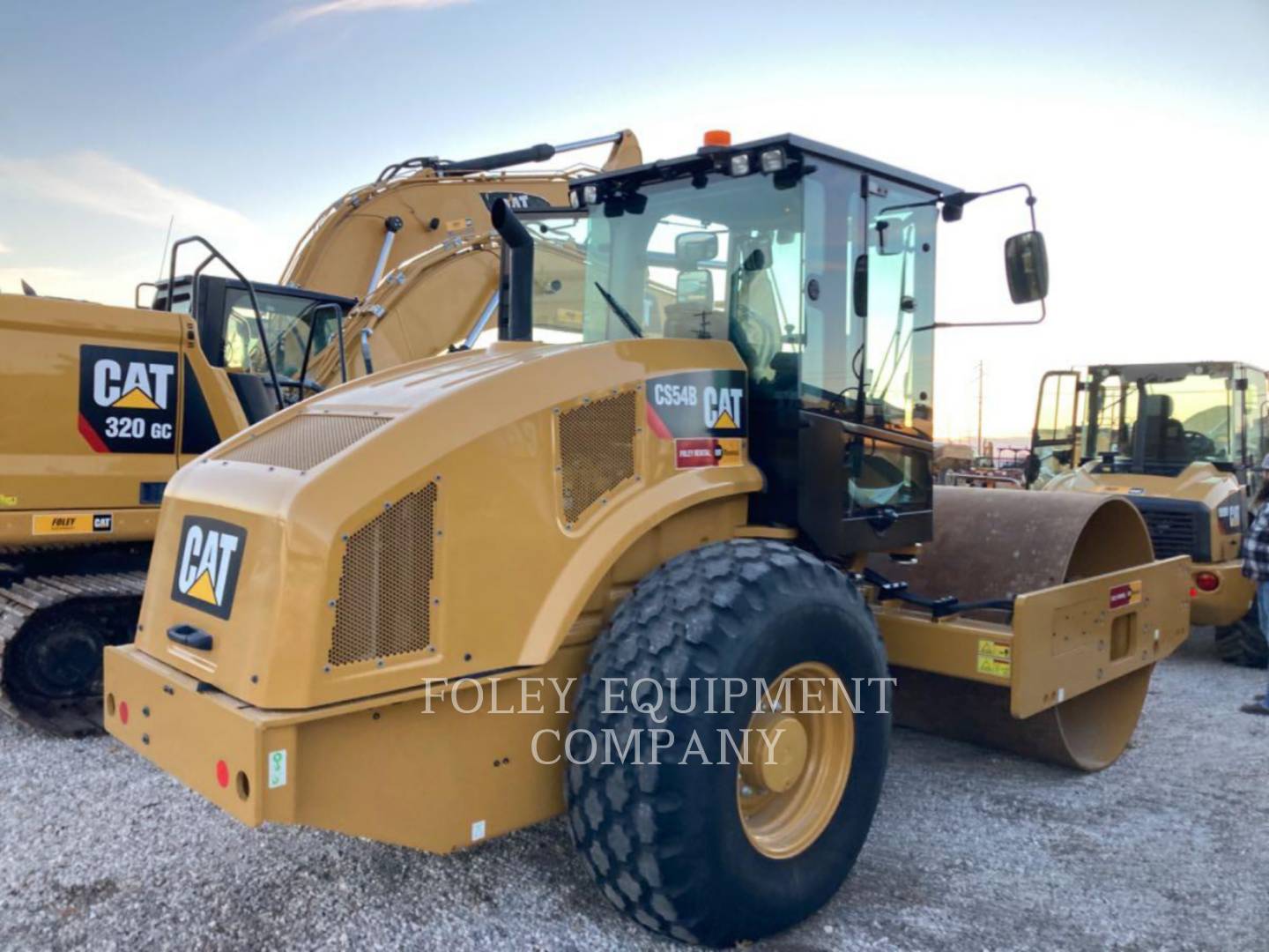 2021 Caterpillar CS54B Compactor