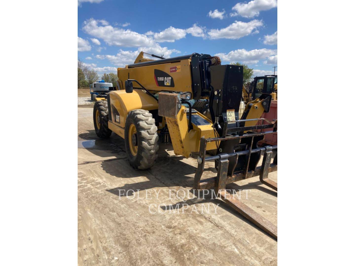 2019 Caterpillar TL1055D TeleHandler