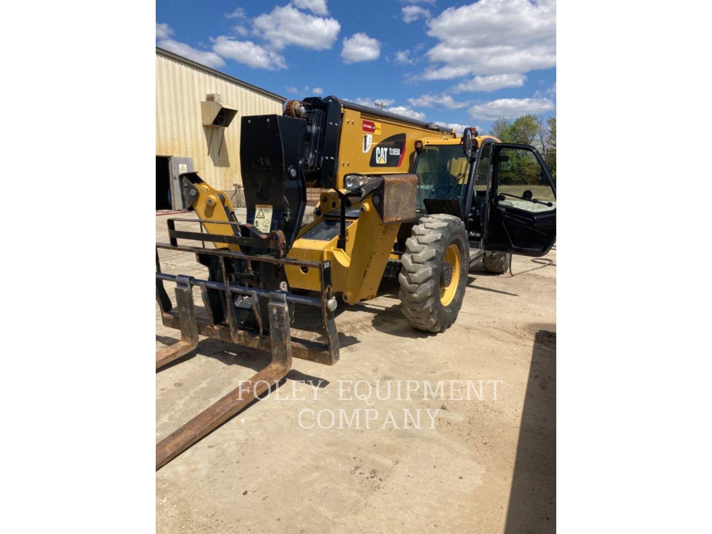 2019 Caterpillar TL1055D TeleHandler