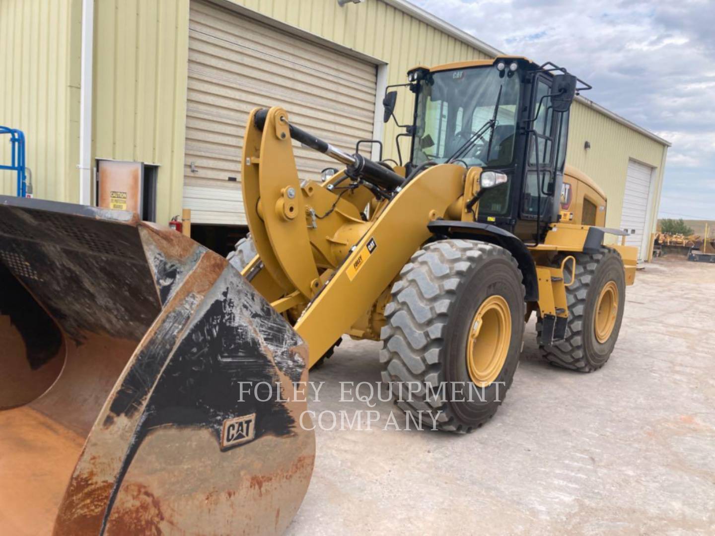 2021 Caterpillar 938MHL Wheel Loader