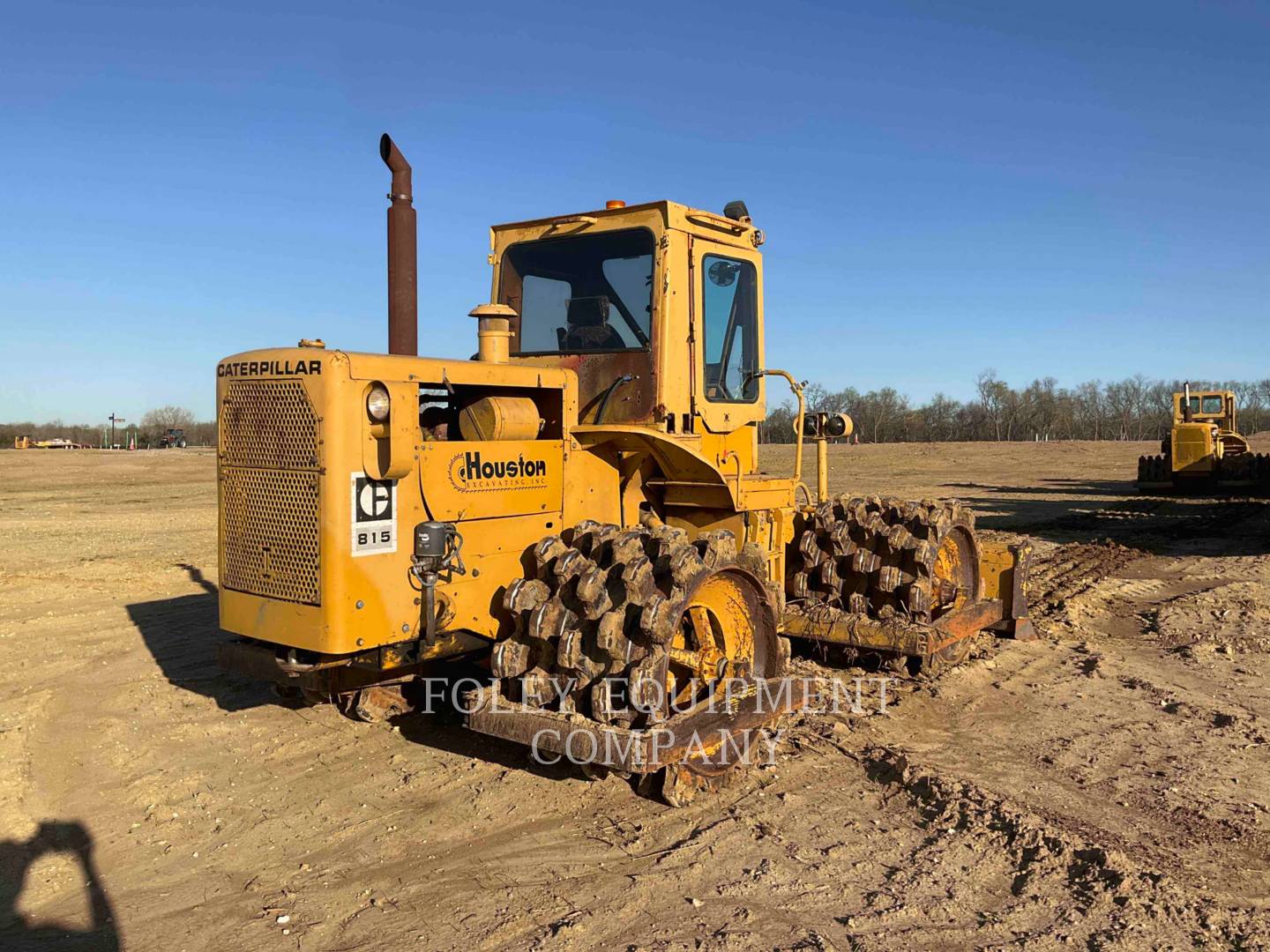 1977 Caterpillar 815 Compactor