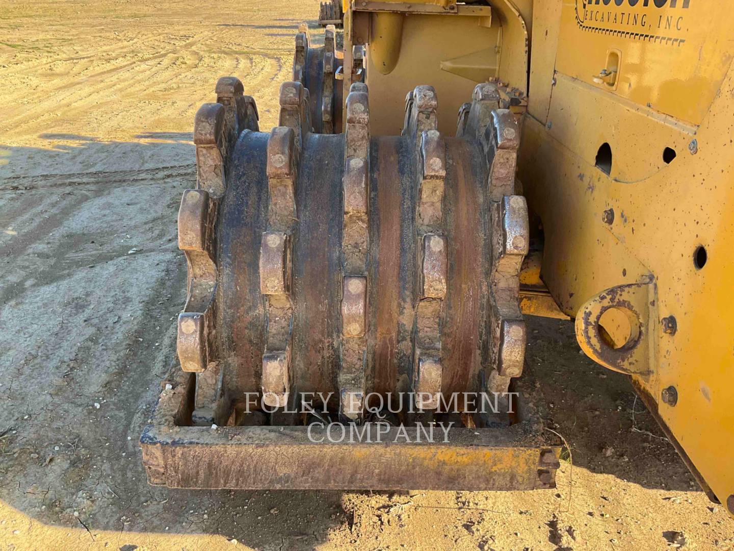 1977 Caterpillar 815 Compactor