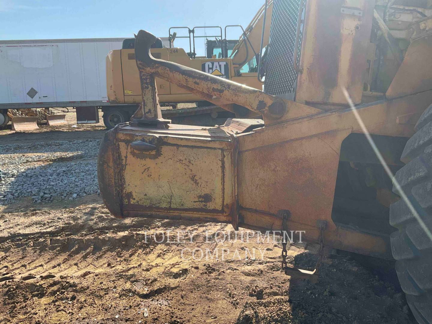 1984 Caterpillar 627B Wheel Tractor