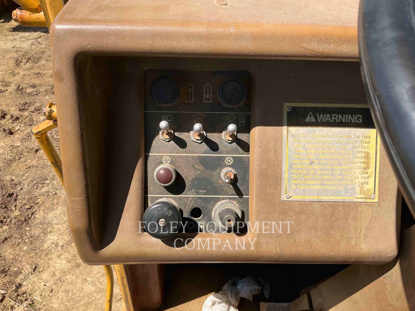 1988 Caterpillar 627E Wheel Tractor