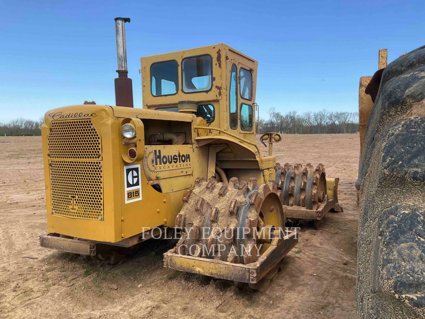 1971 Caterpillar 815 Compactor