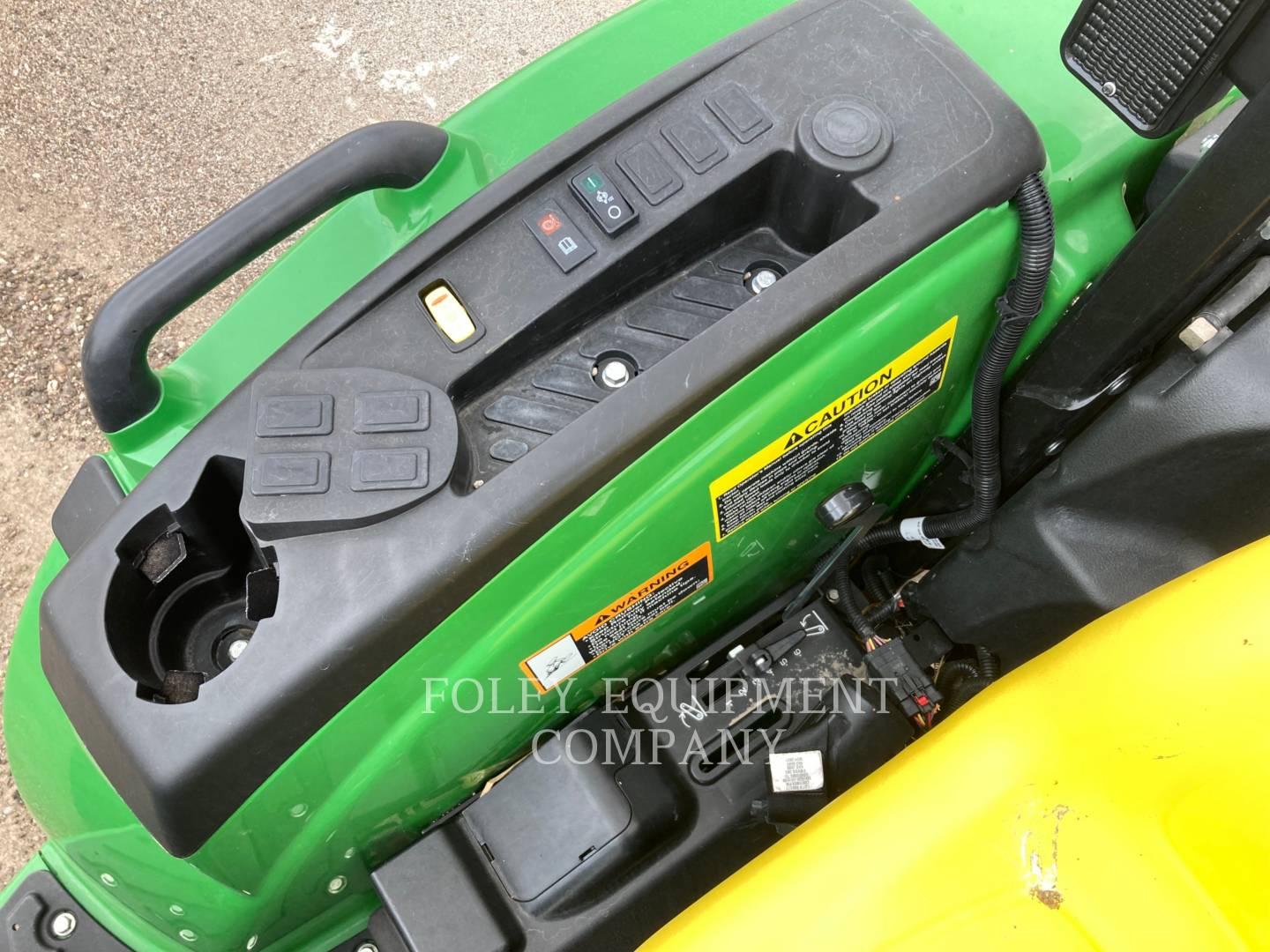 2022 John Deere 4044M Skid Steer Loader