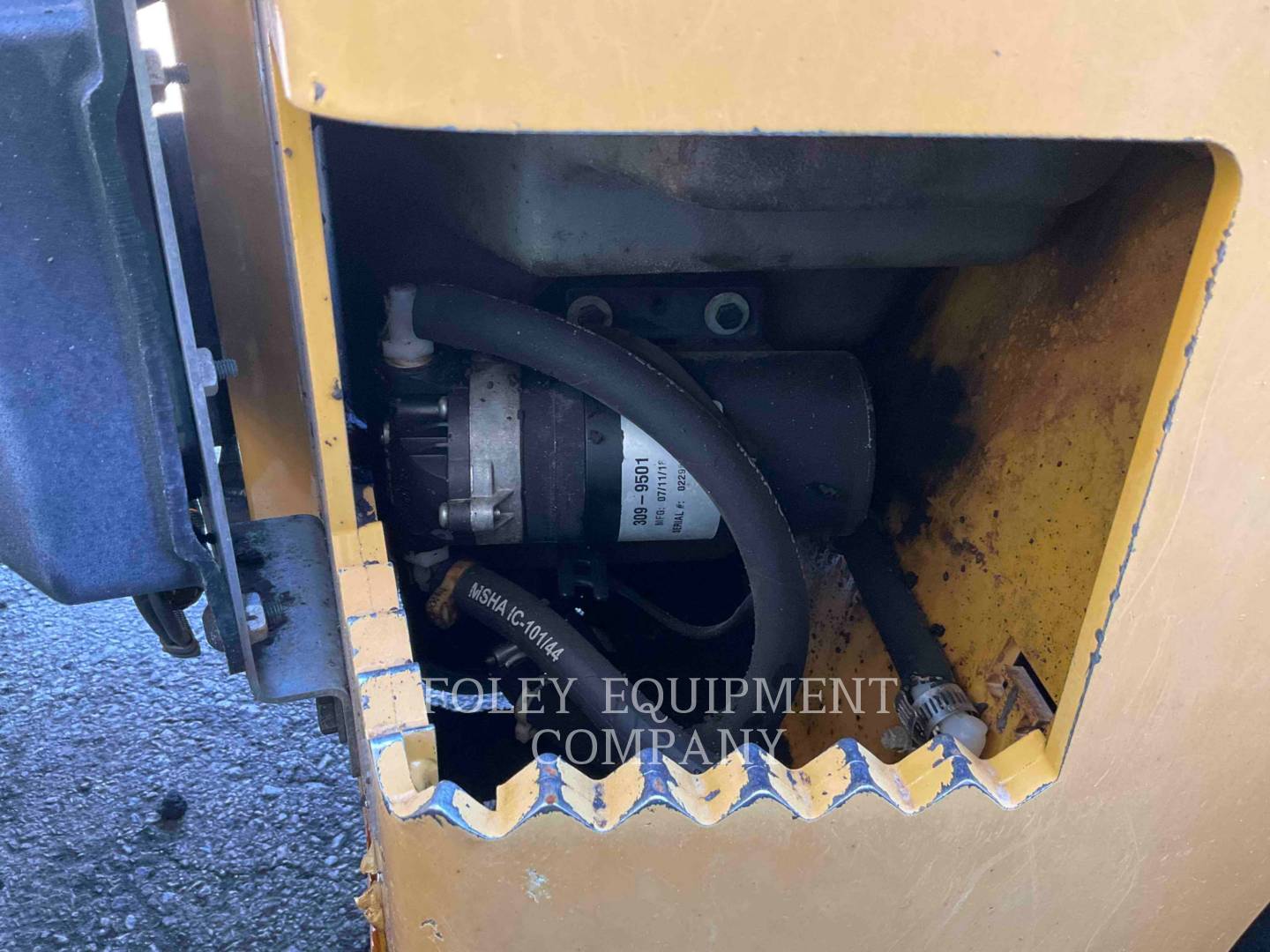 2019 Caterpillar CC24B Compactor