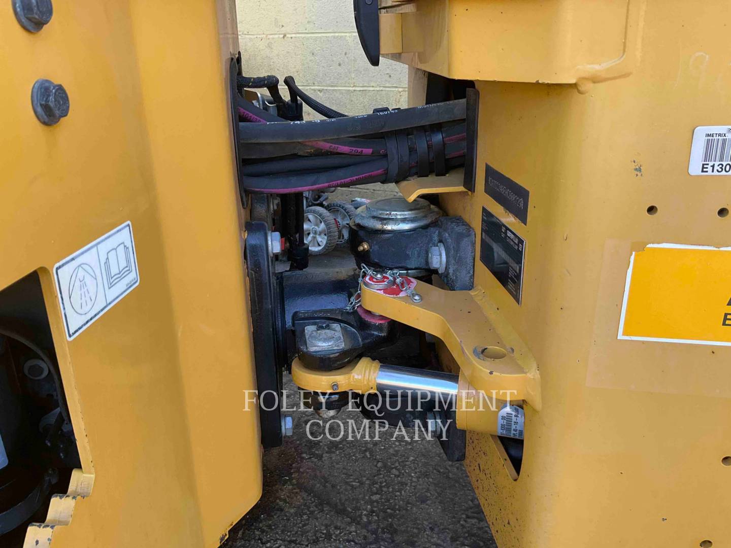 2019 Caterpillar CC24B Compactor