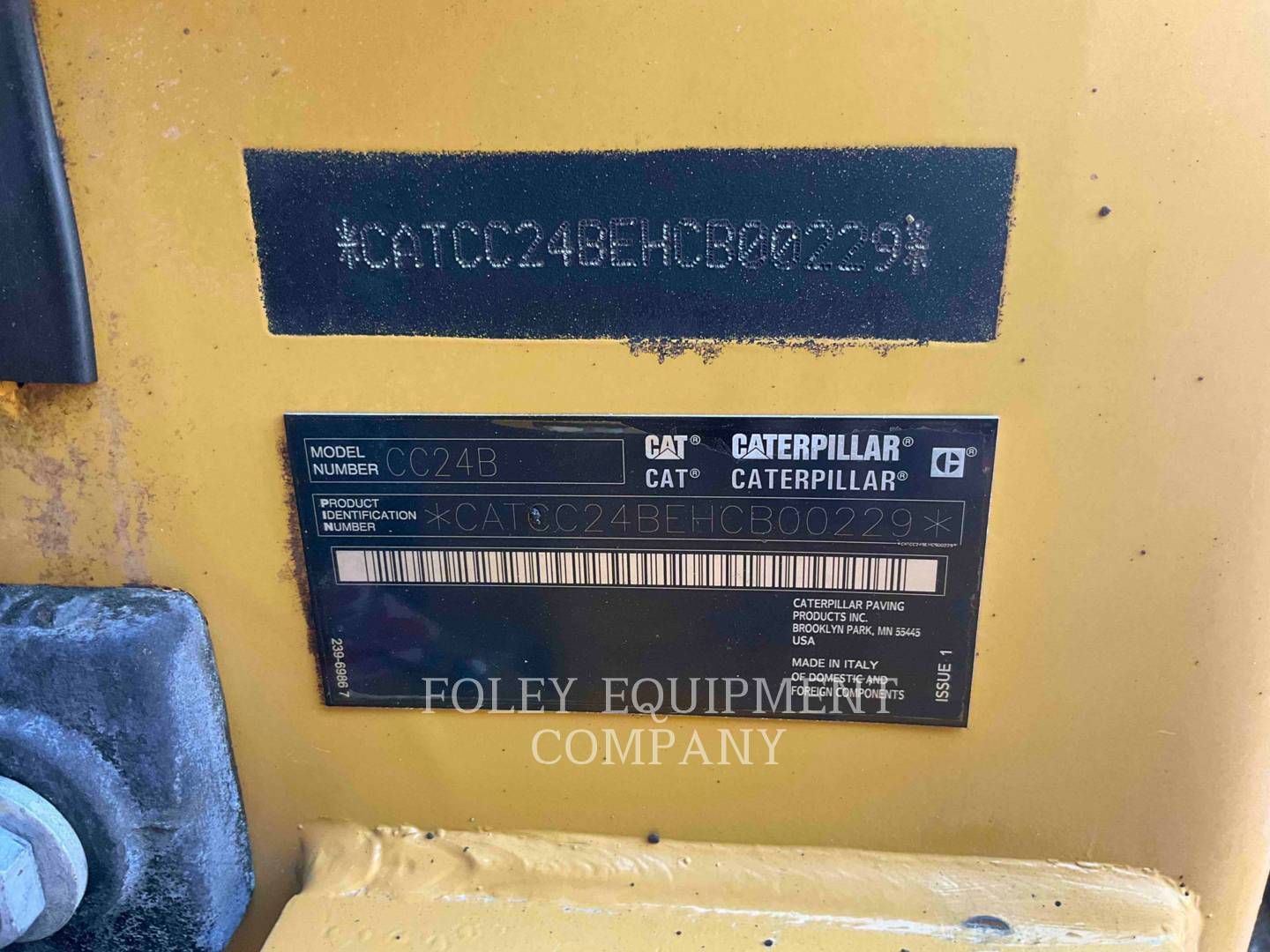 2019 Caterpillar CC24B Compactor