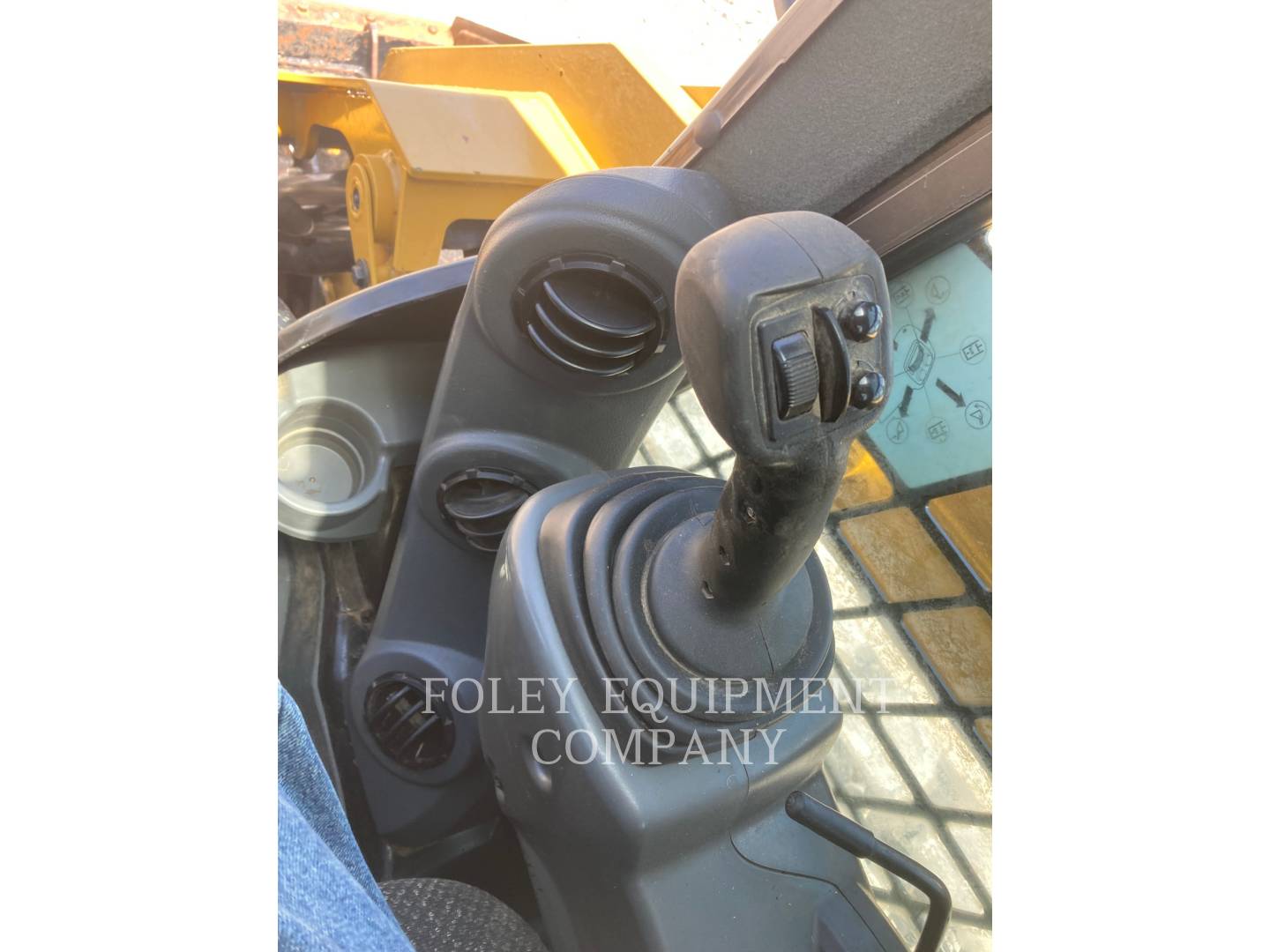 2015 Caterpillar 299DXHP2CA Skid Steer Loader