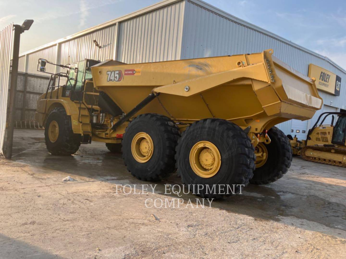 2022 Caterpillar 745-04 Articulated Truck