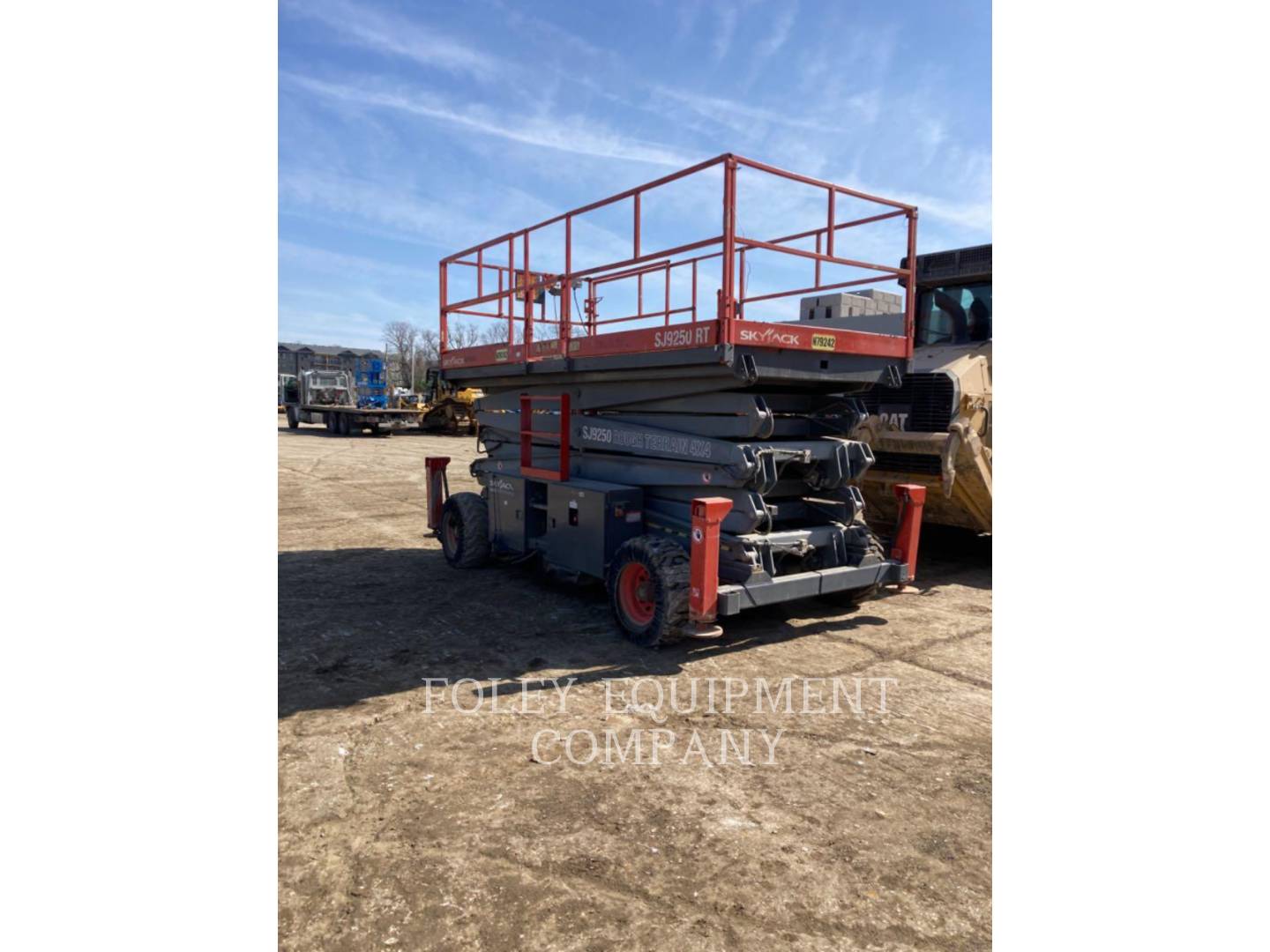 2013 Skyjack 9250RTDFO Lift Truck