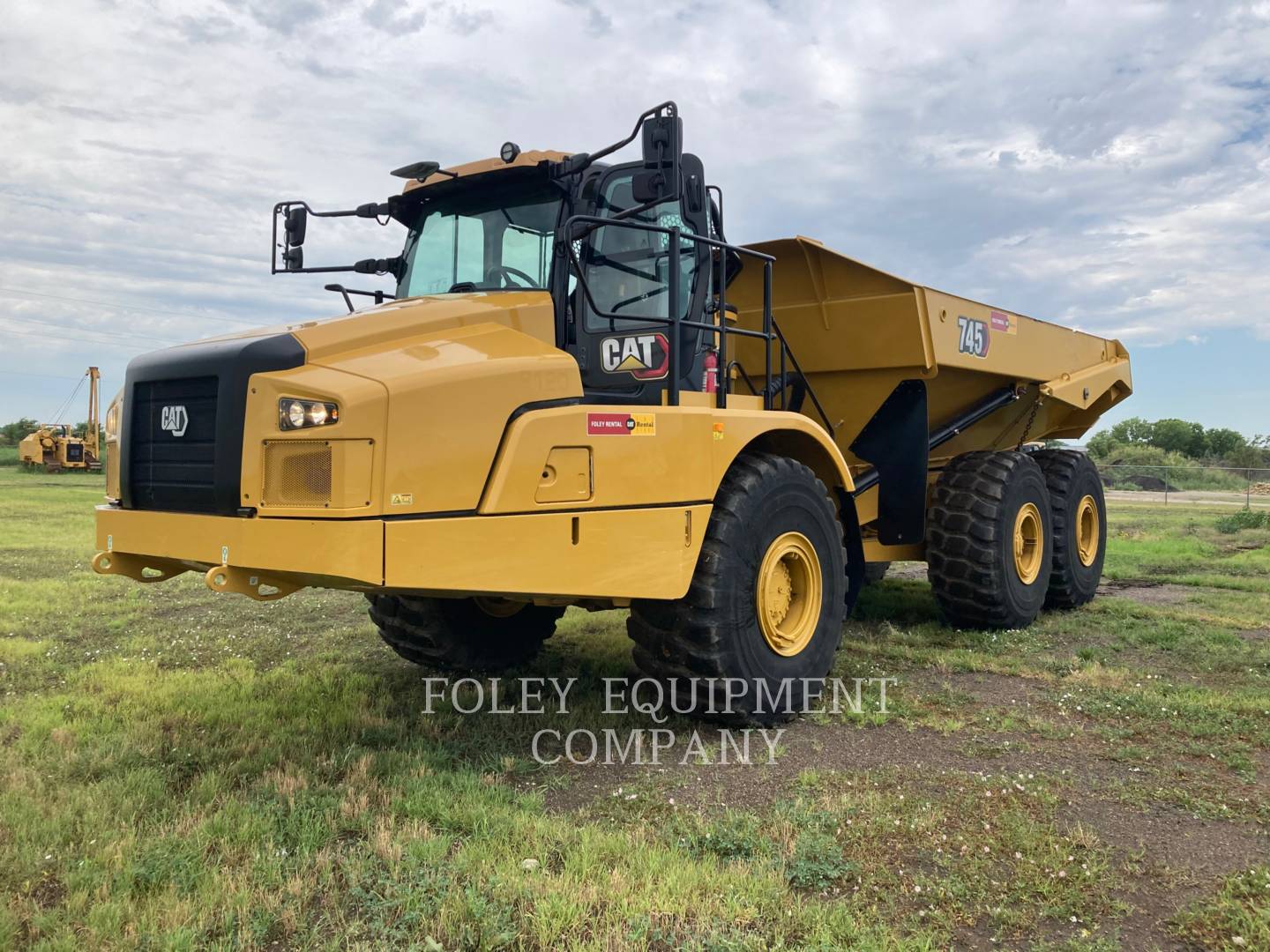 2022 Caterpillar 745-04 Articulated Truck