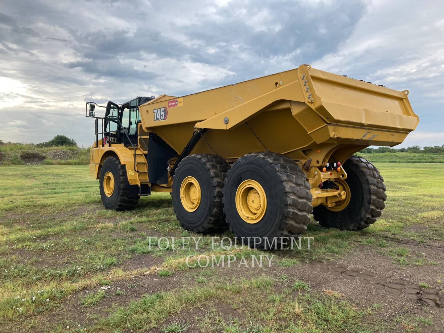 2022 Caterpillar 745-04 Articulated Truck