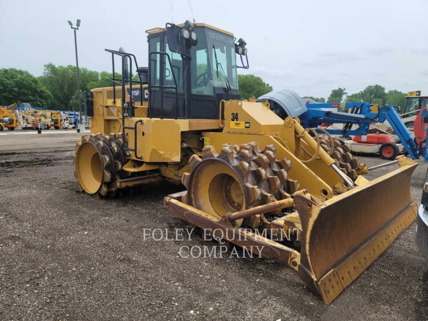 2012 Caterpillar 815F2 Compactor