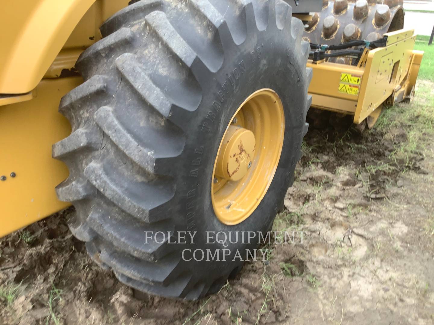 2016 Caterpillar CP56B Compactor