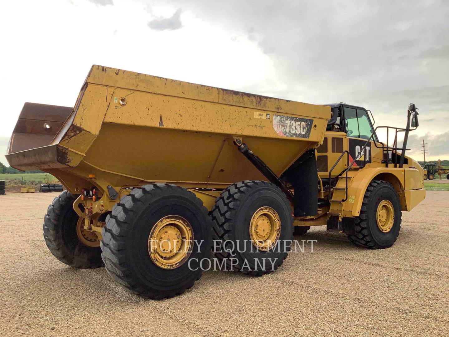 2017 Caterpillar 735C Articulated Truck