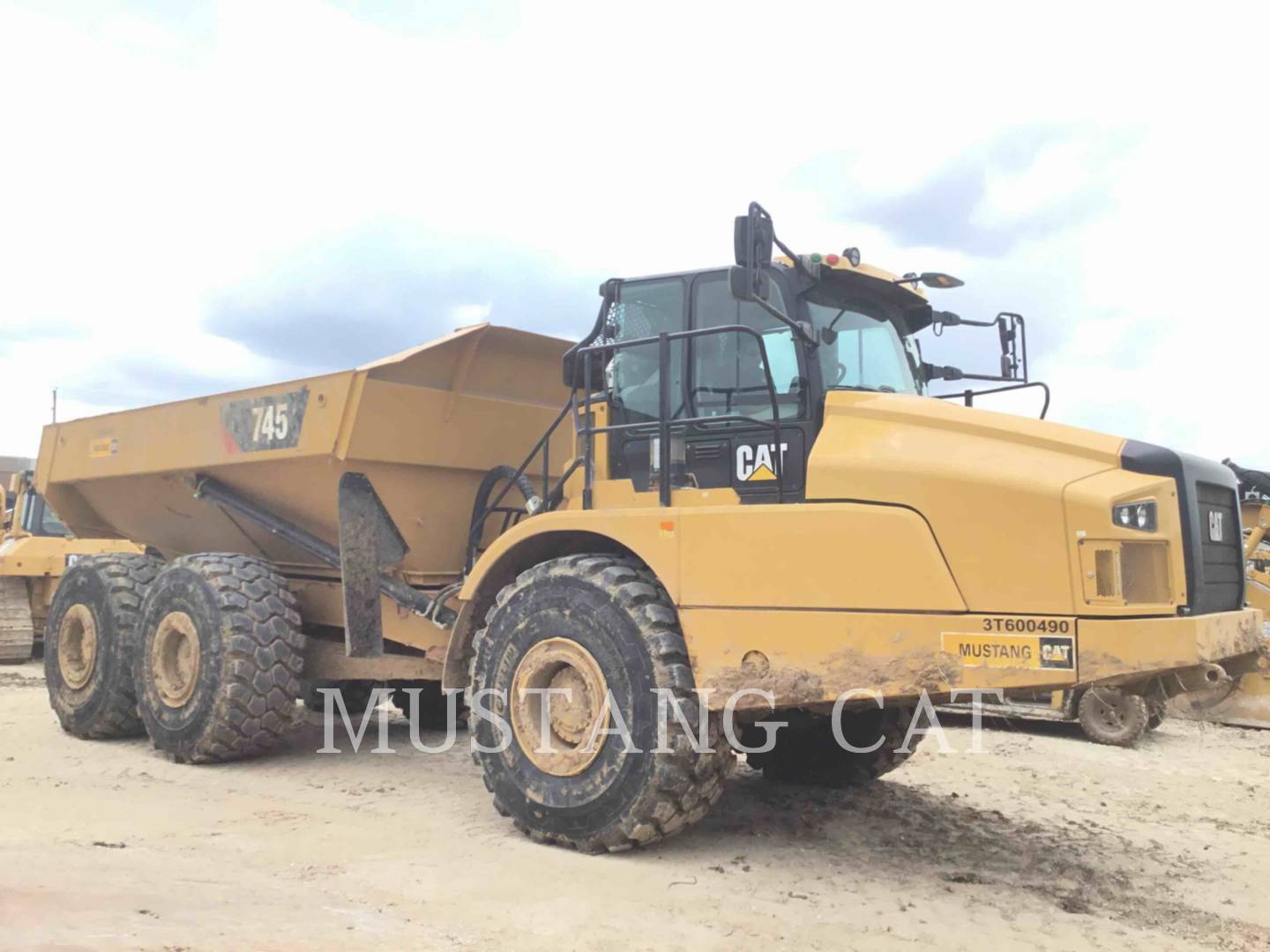 2018 Caterpillar 745-04 Articulated Truck