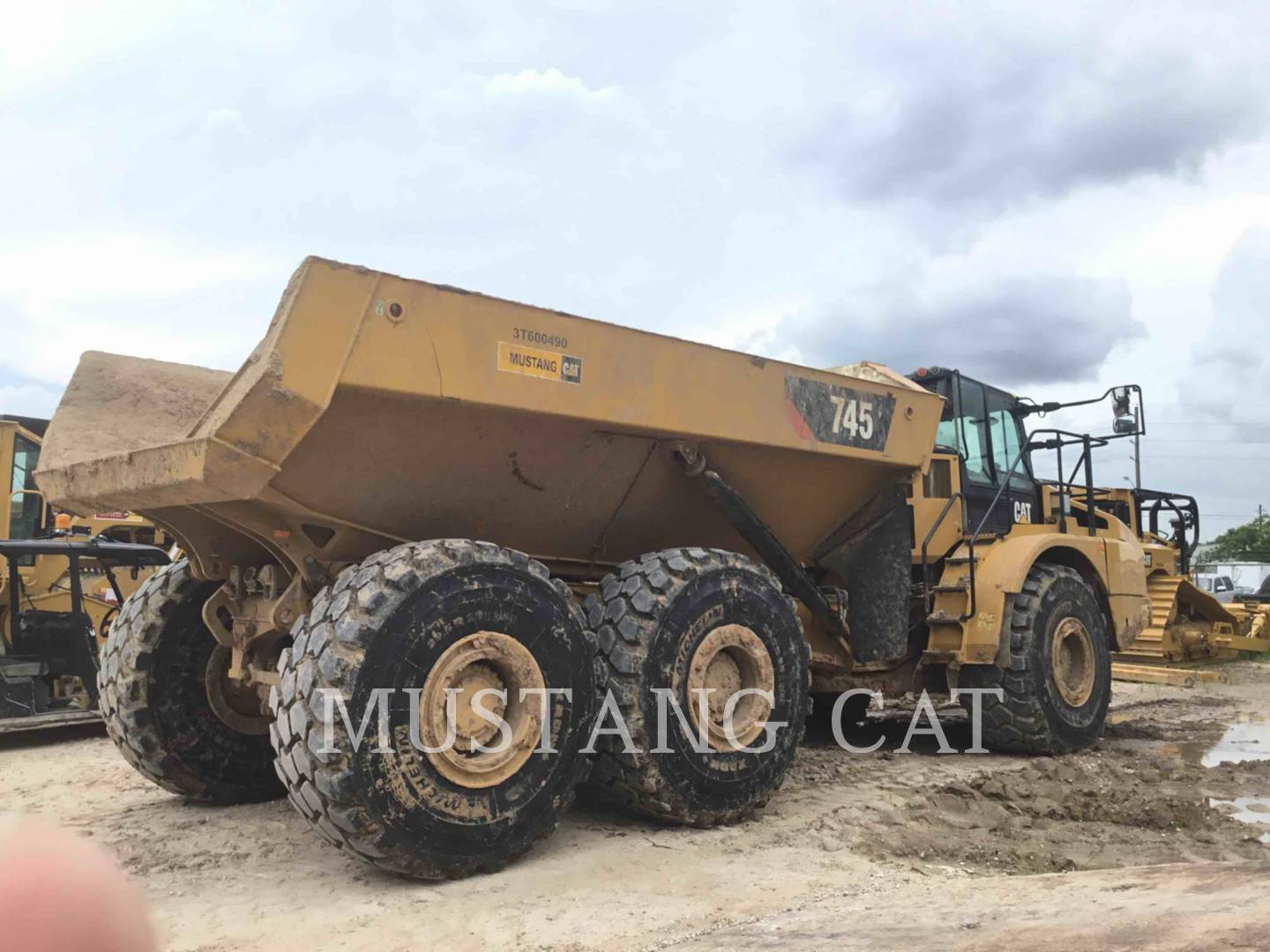 2018 Caterpillar 745-04 Articulated Truck