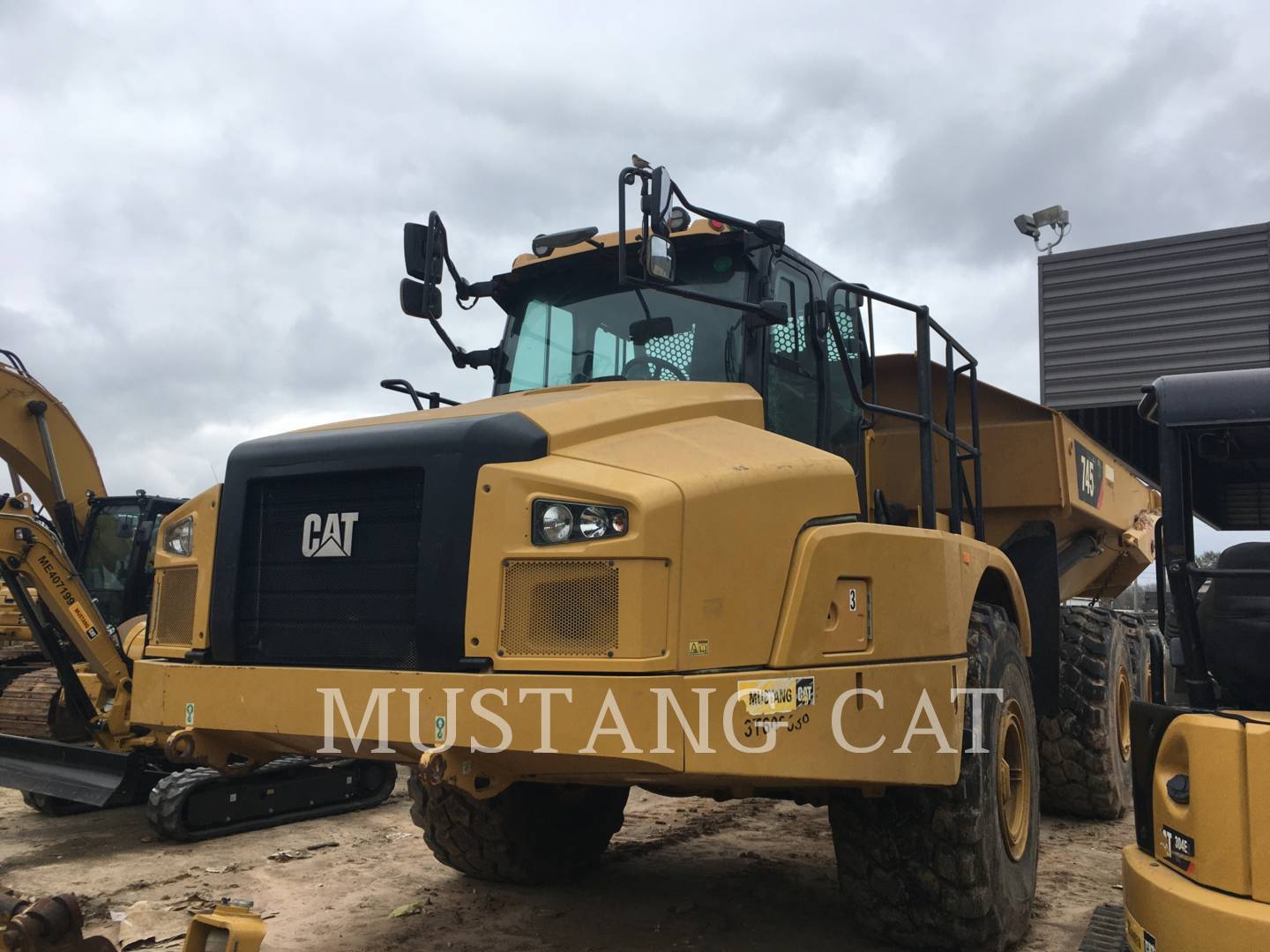 2018 Caterpillar 745-04 Articulated Truck