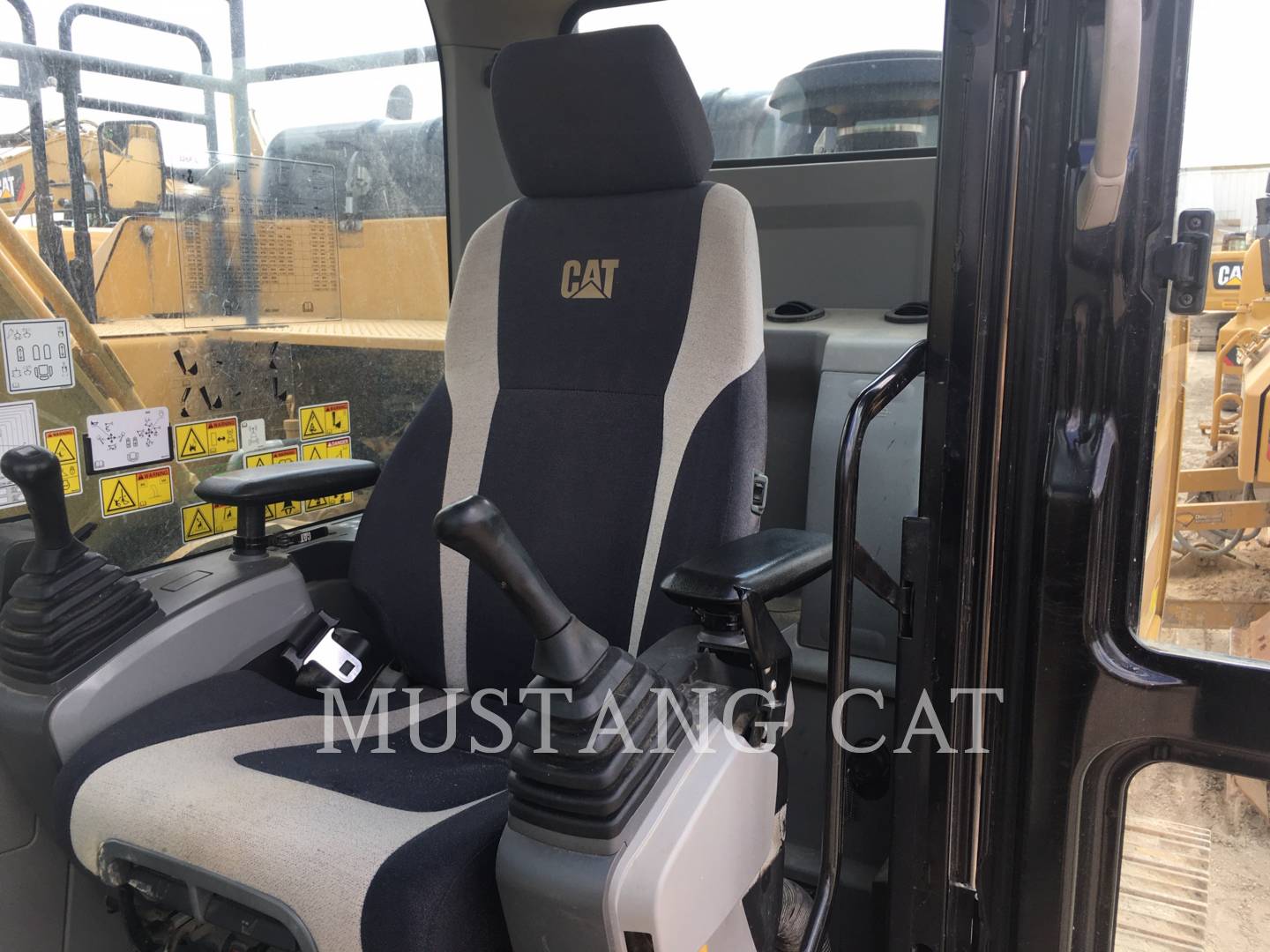 2016 Caterpillar 326F Excavator