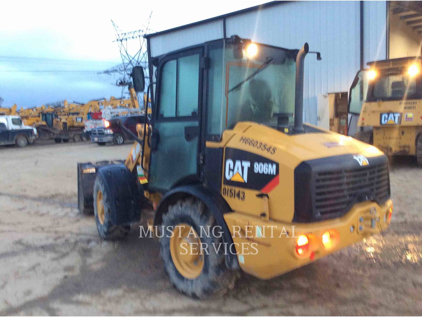 2018 Caterpillar 906M Wheel Loader