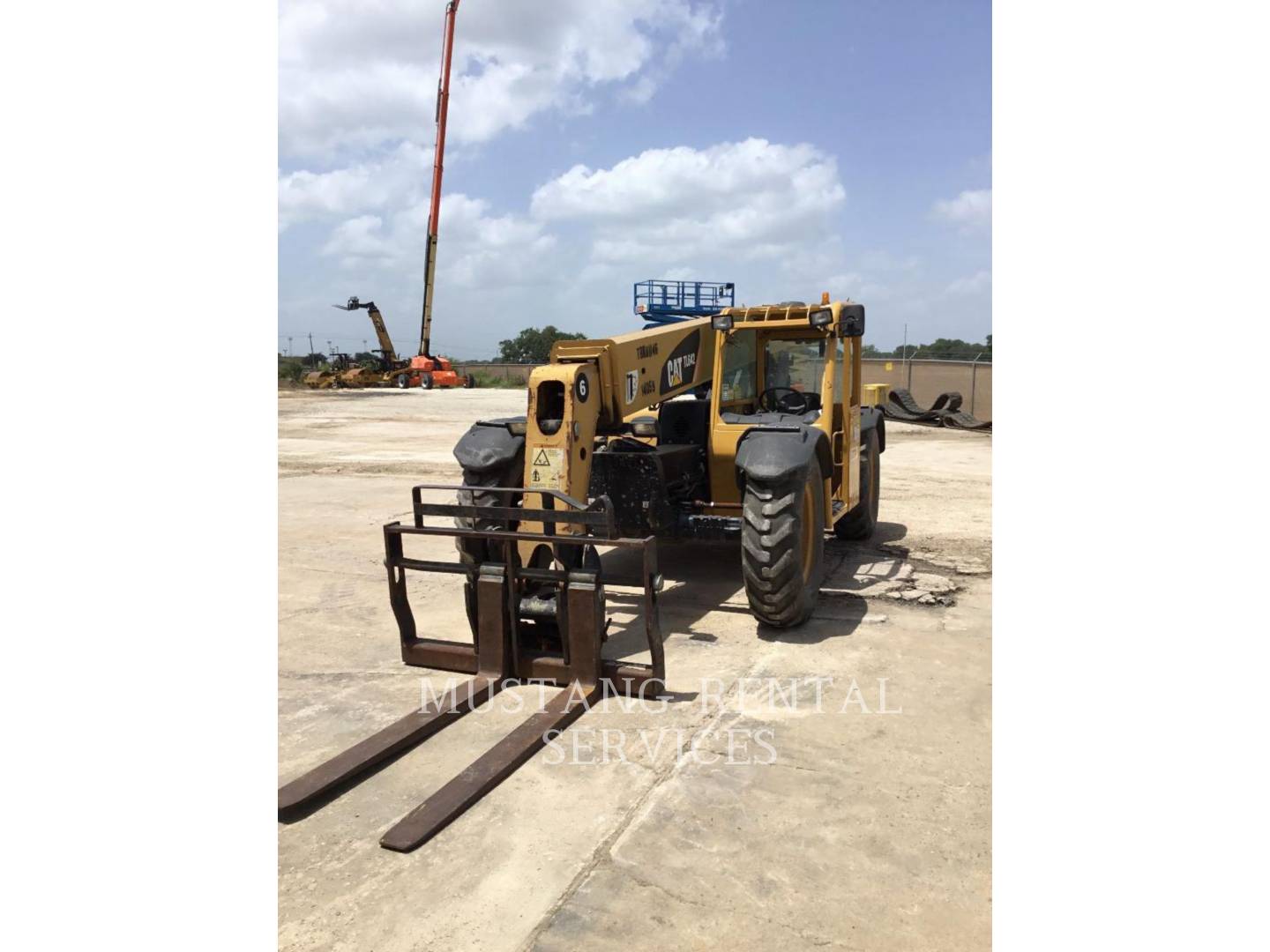 2010 Caterpillar TL642 TeleHandler