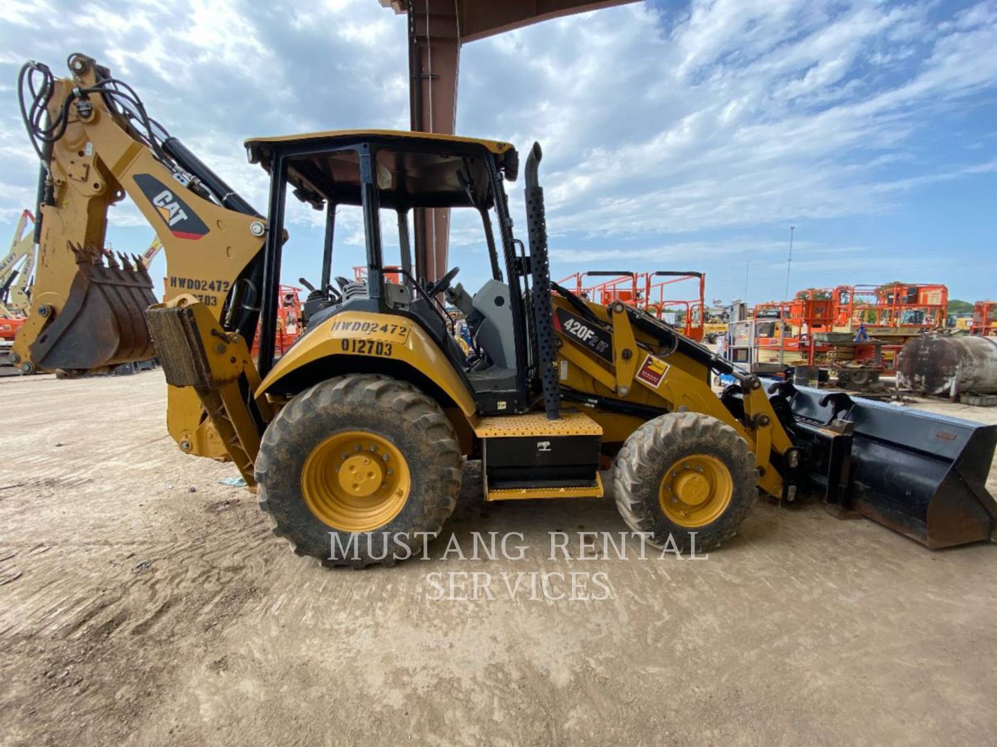 2018 Caterpillar 420IT4WDE Tractor Loader Backhoe