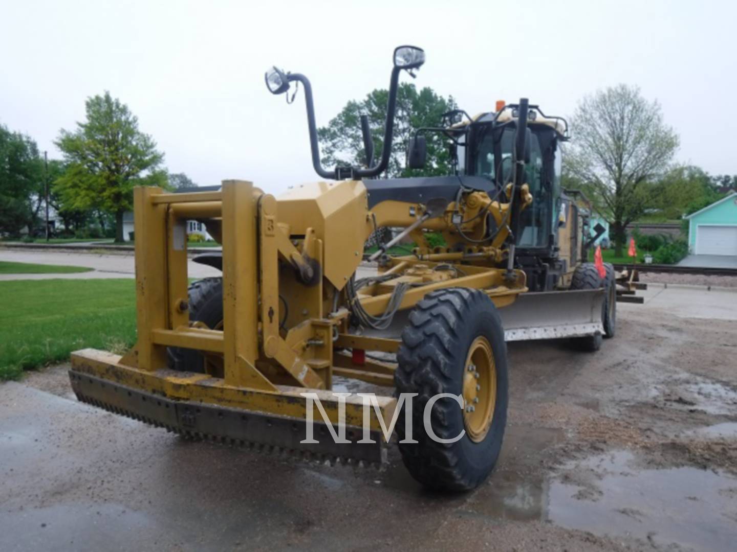 2011 Caterpillar 140M Grader - Road