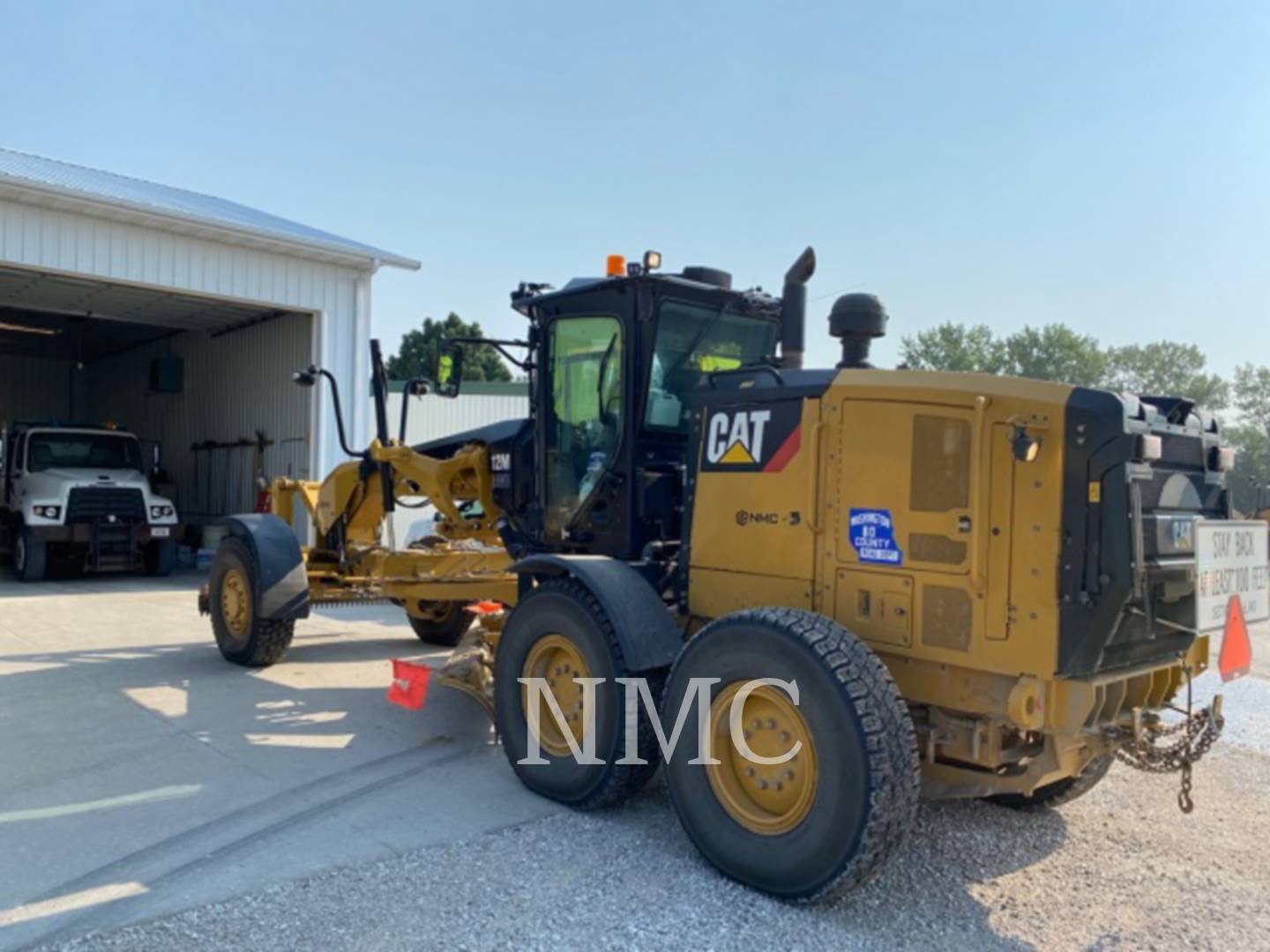 2016 Caterpillar 12M3AWD Grader - Road