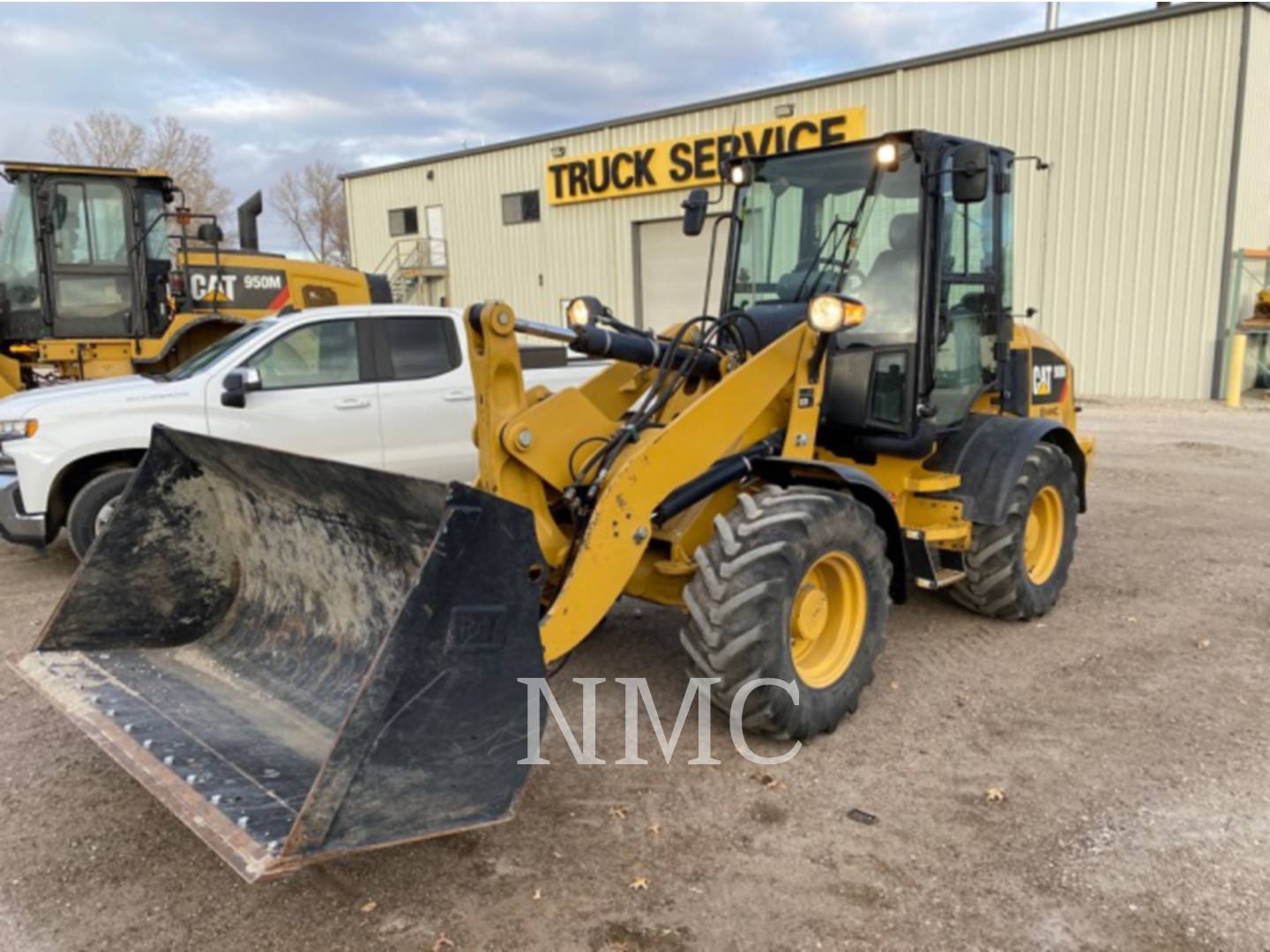 2019 Caterpillar 908M Wheel Loader