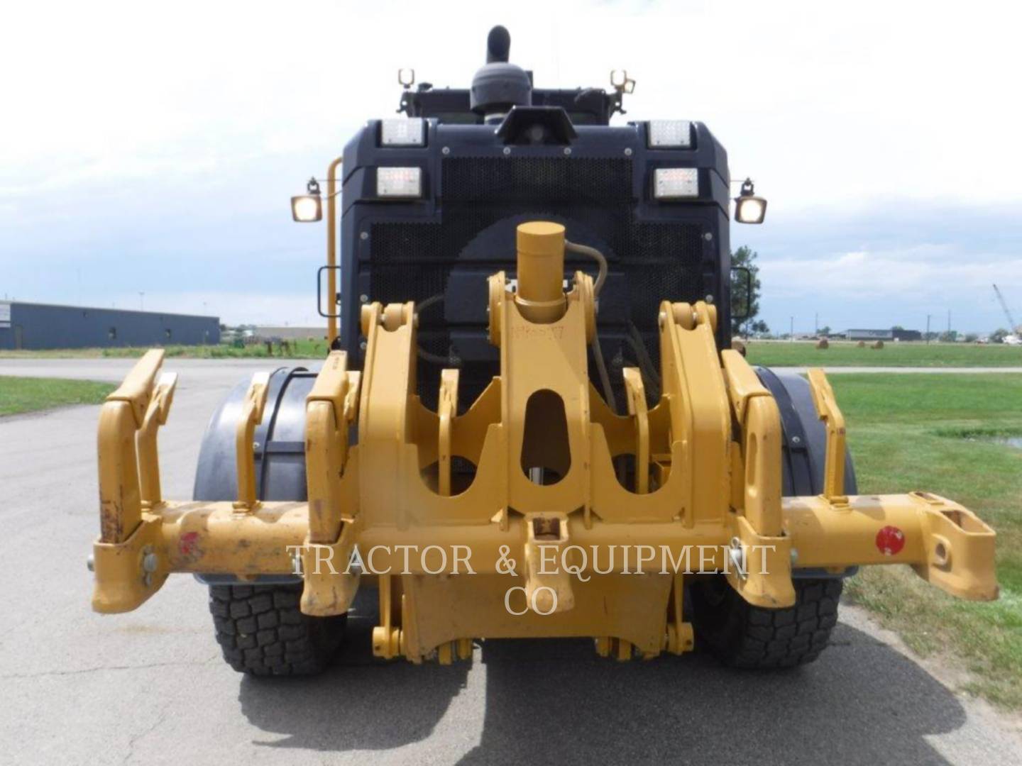 2015 Caterpillar 12M3 AWD Grader - Road