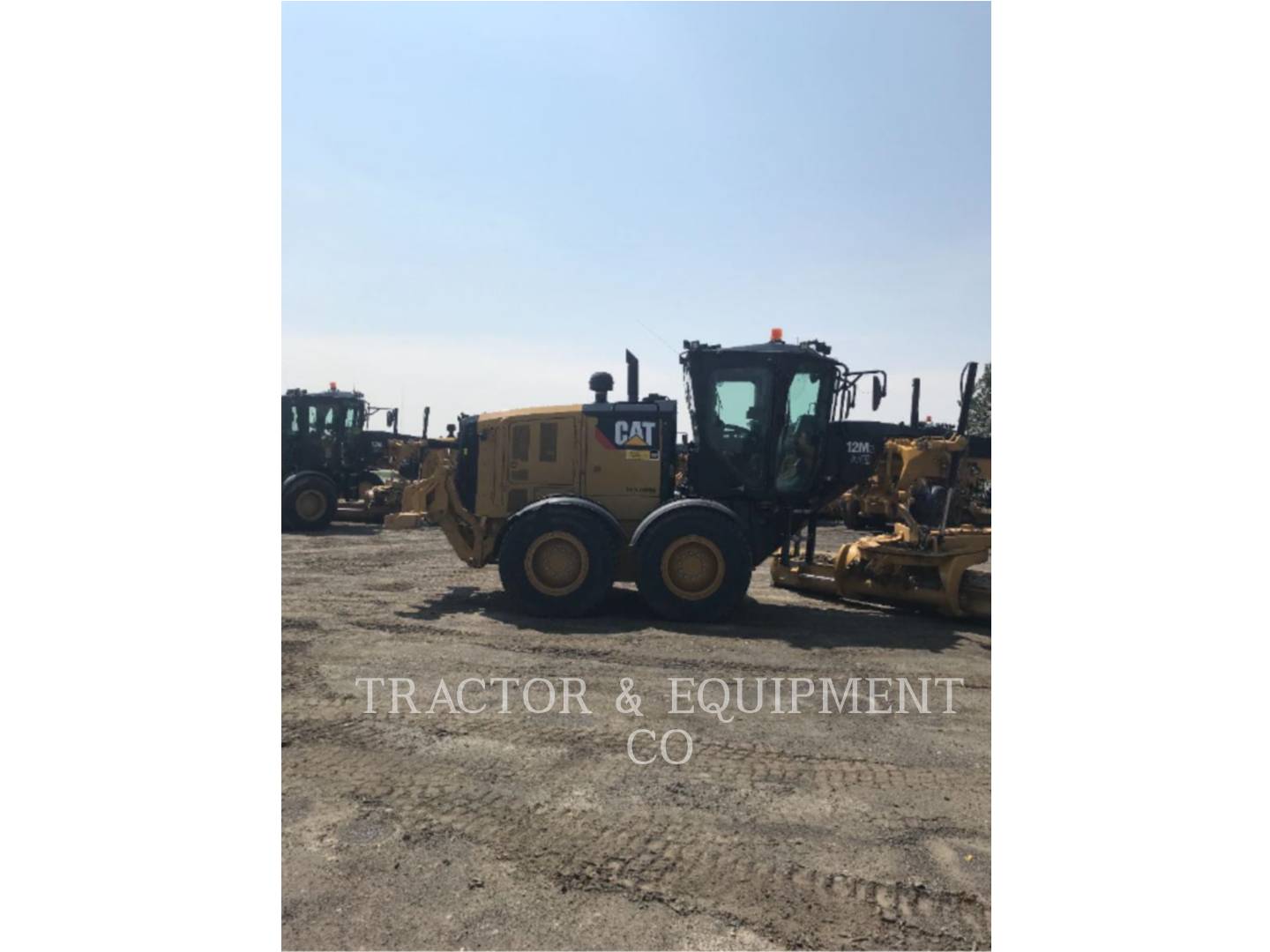 2015 Caterpillar 12M3 AWD Grader - Road