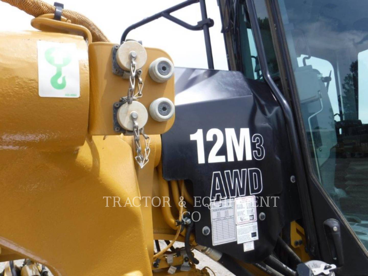 2015 Caterpillar 12M3 AWD Grader - Road