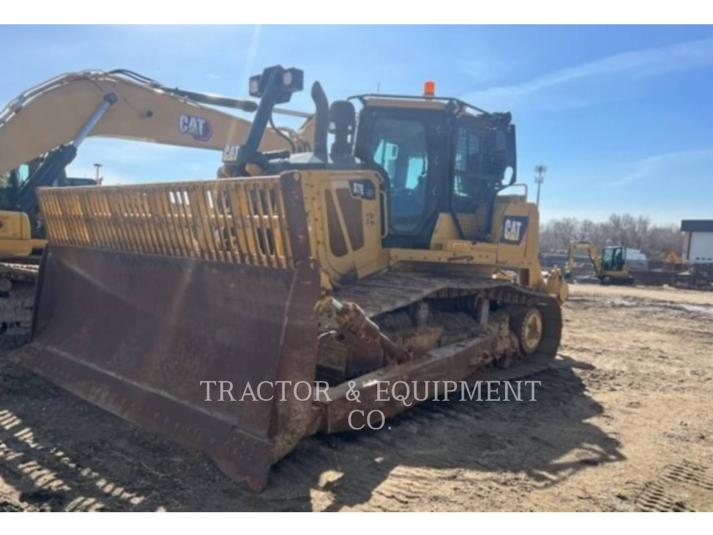 2013 Caterpillar D7E LGP Dozer